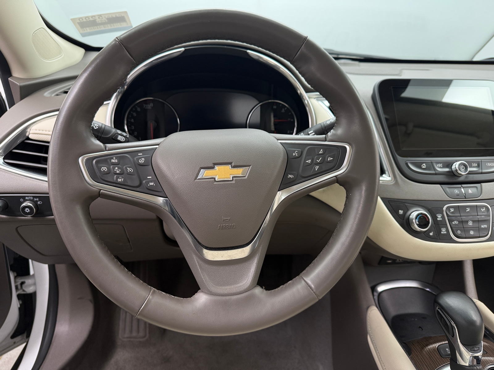 Thumbnail: 2024 Chevrolet Malibu - 4