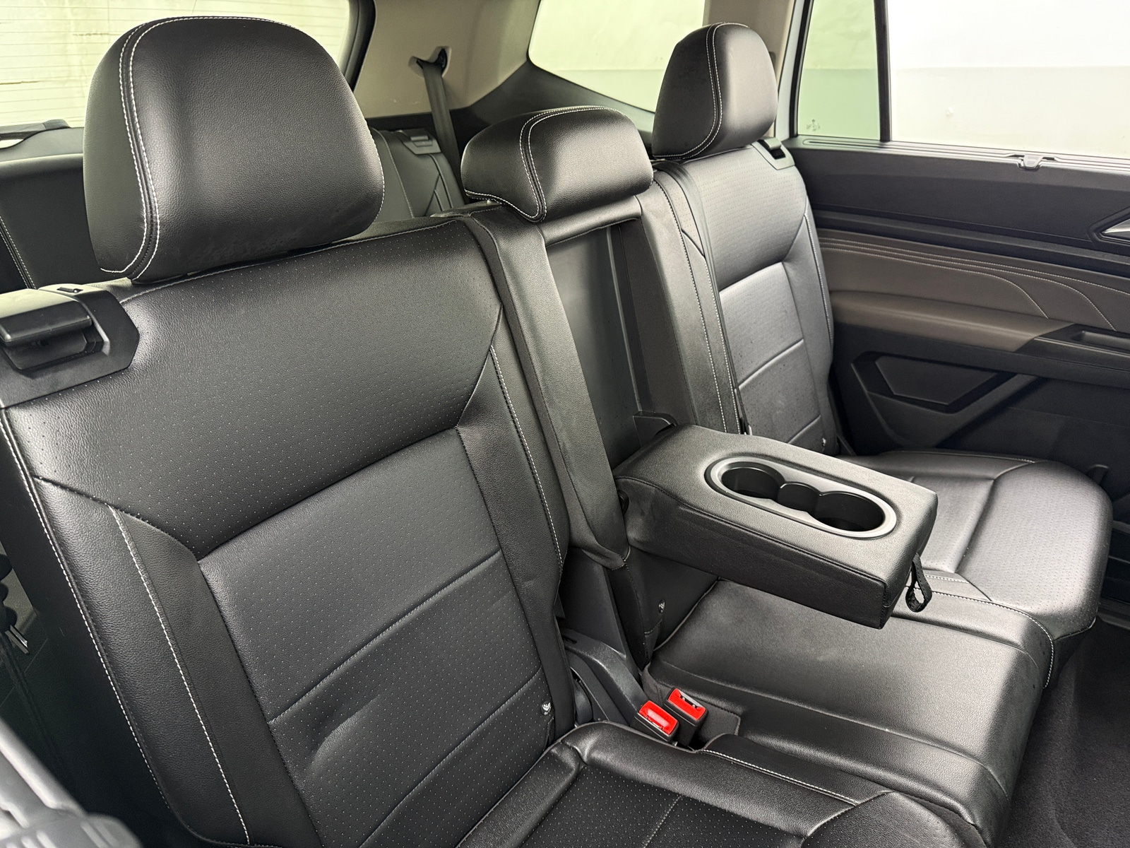 Thumbnail: 2022 Volkswagen Atlas - 5