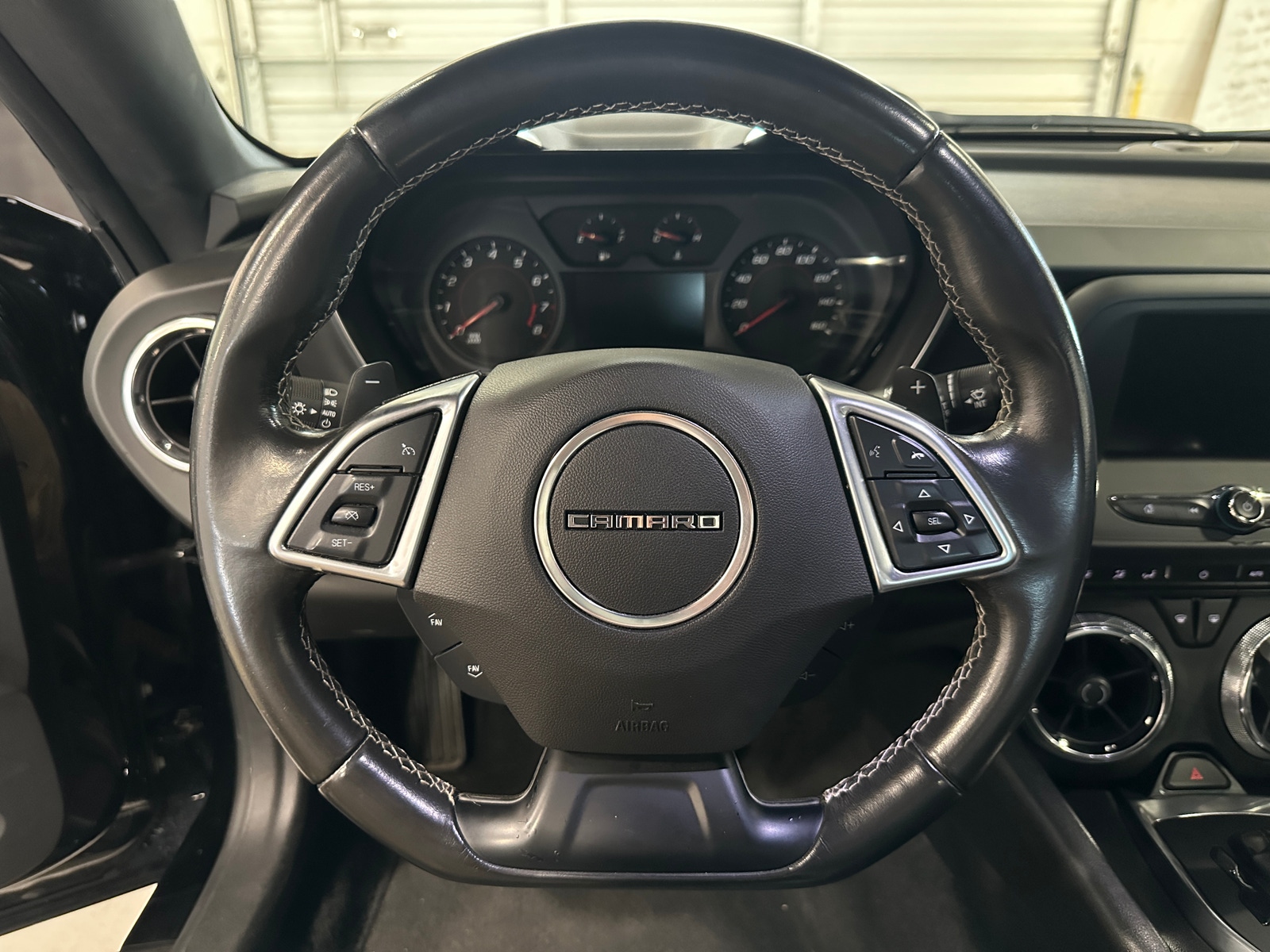 Thumbnail: 2018 Chevrolet Camaro - 4