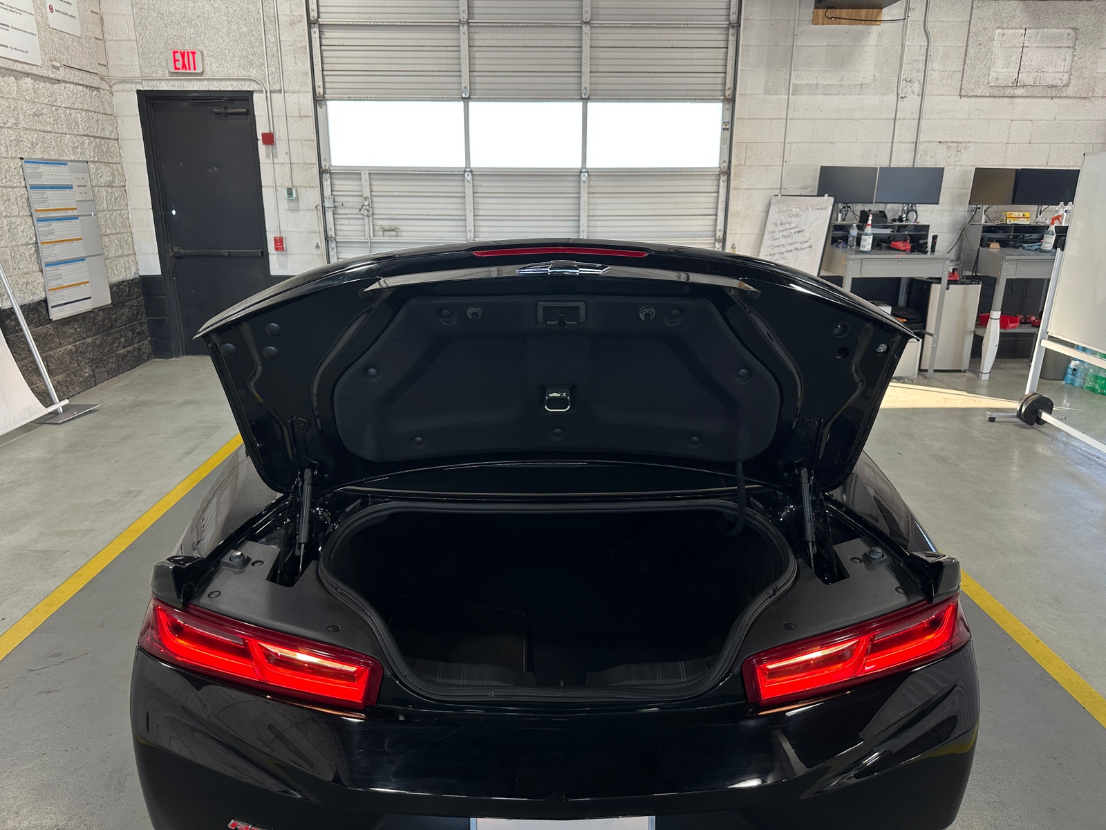 Thumbnail: 2018 Chevrolet Camaro - 5