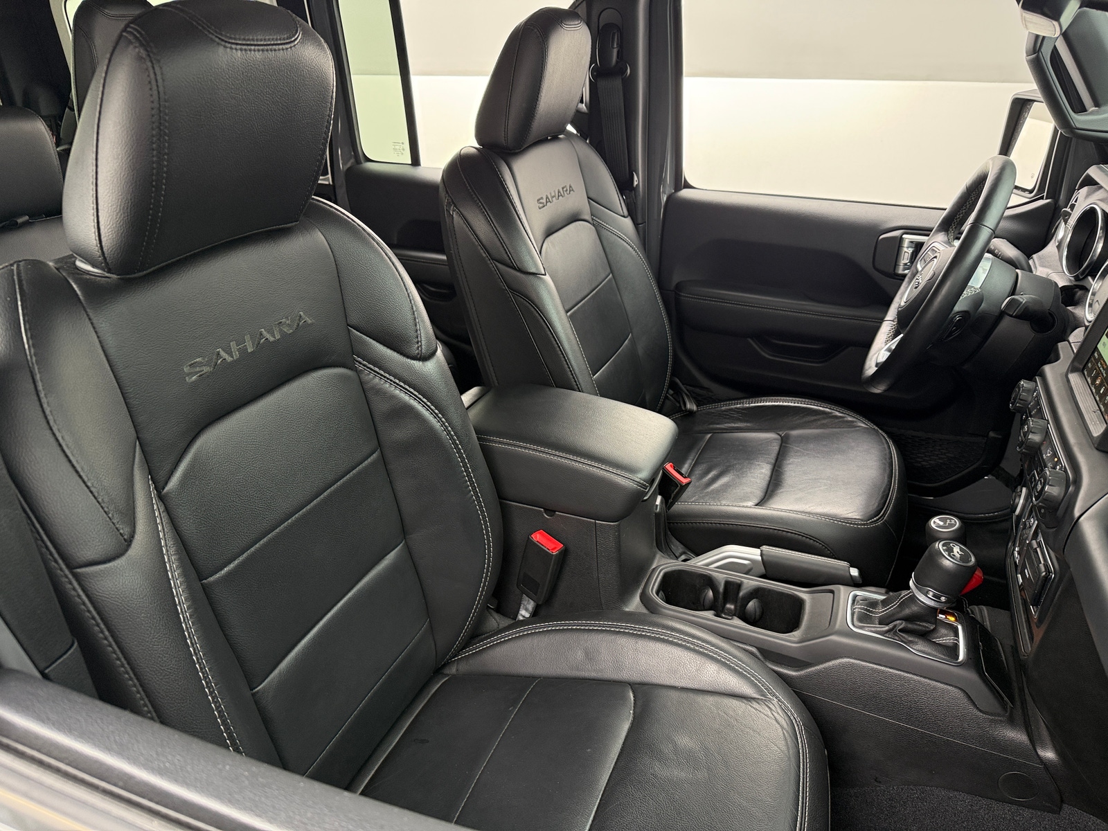 Thumbnail: 2019 Jeep Wrangler - 2