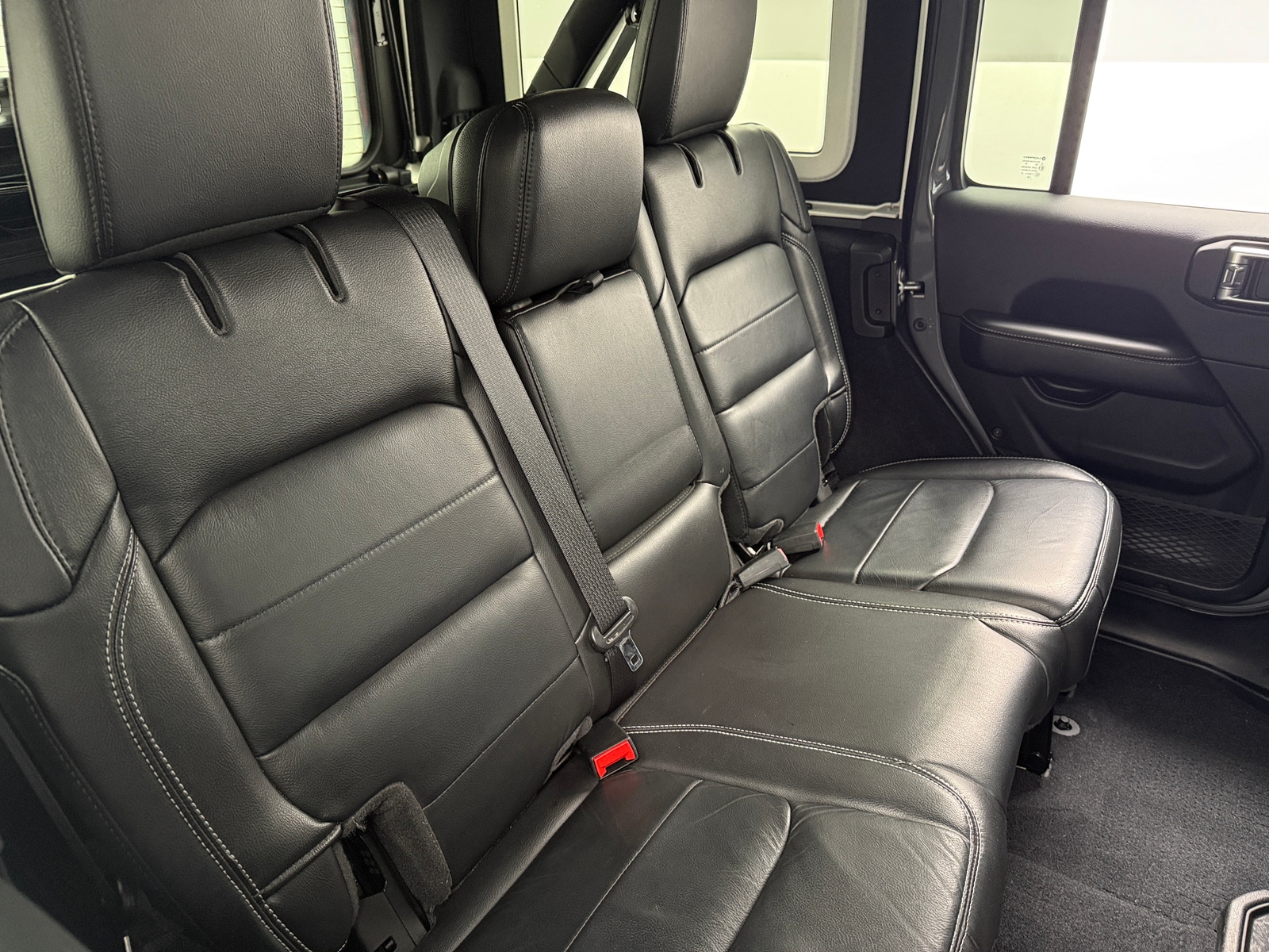 Thumbnail: 2019 Jeep Wrangler - 6