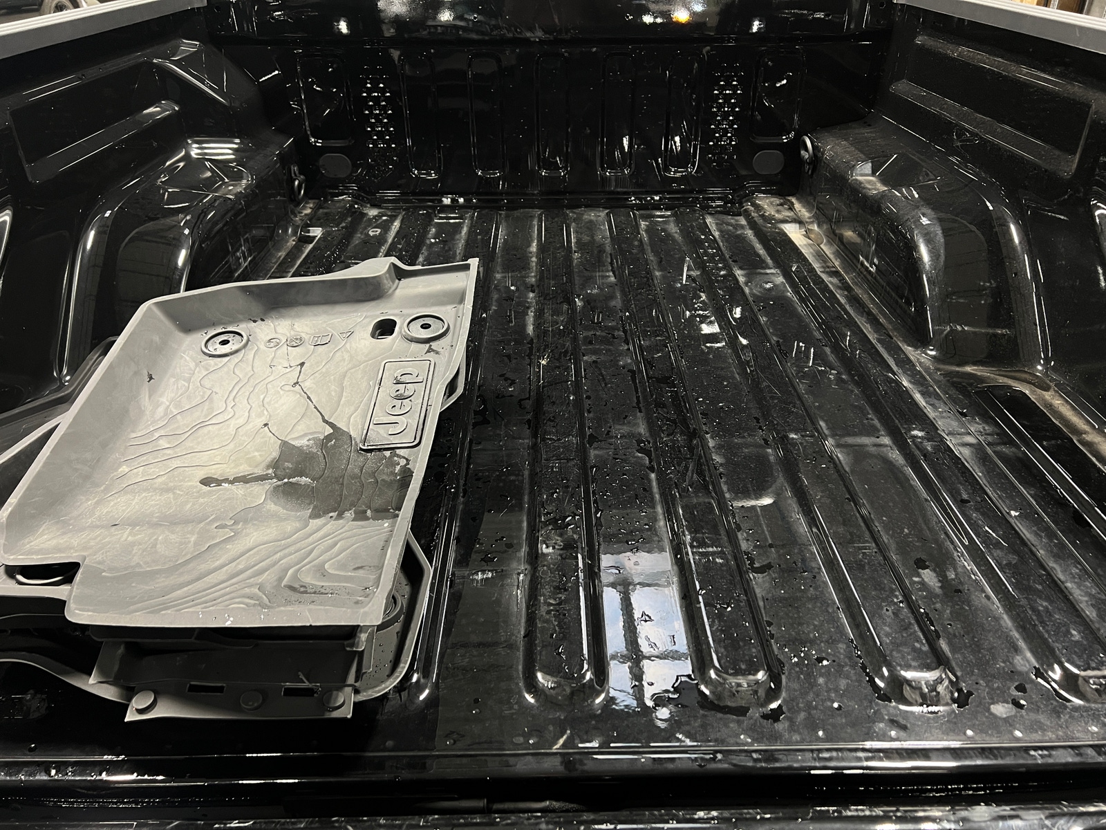 Thumbnail: 2024 Jeep Gladiator - 7