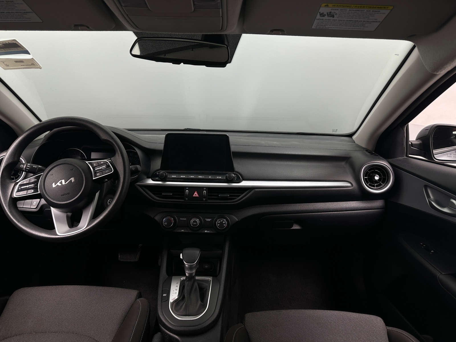 Thumbnail: 2024 Kia Forte - 3