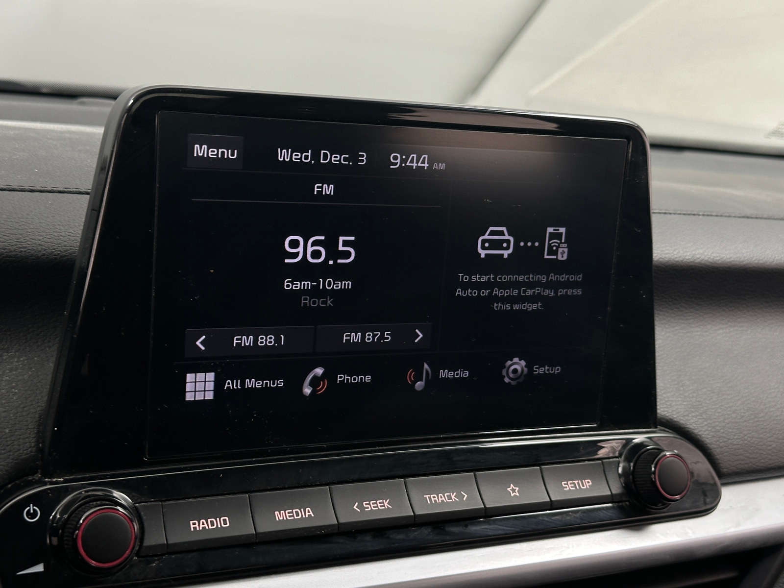 Thumbnail: 2024 Kia Forte - 4