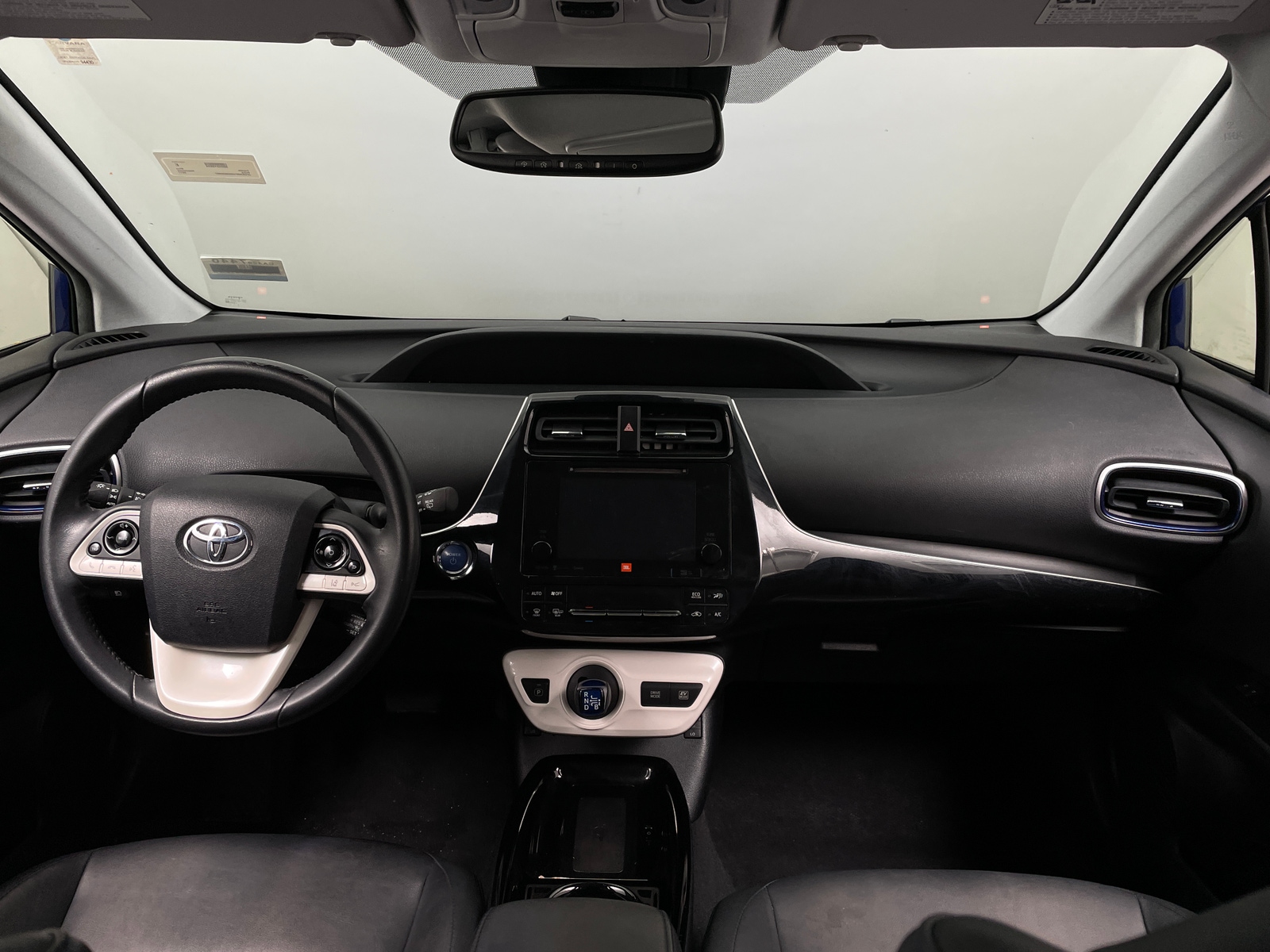 Thumbnail: 2017 Toyota Prius - 3