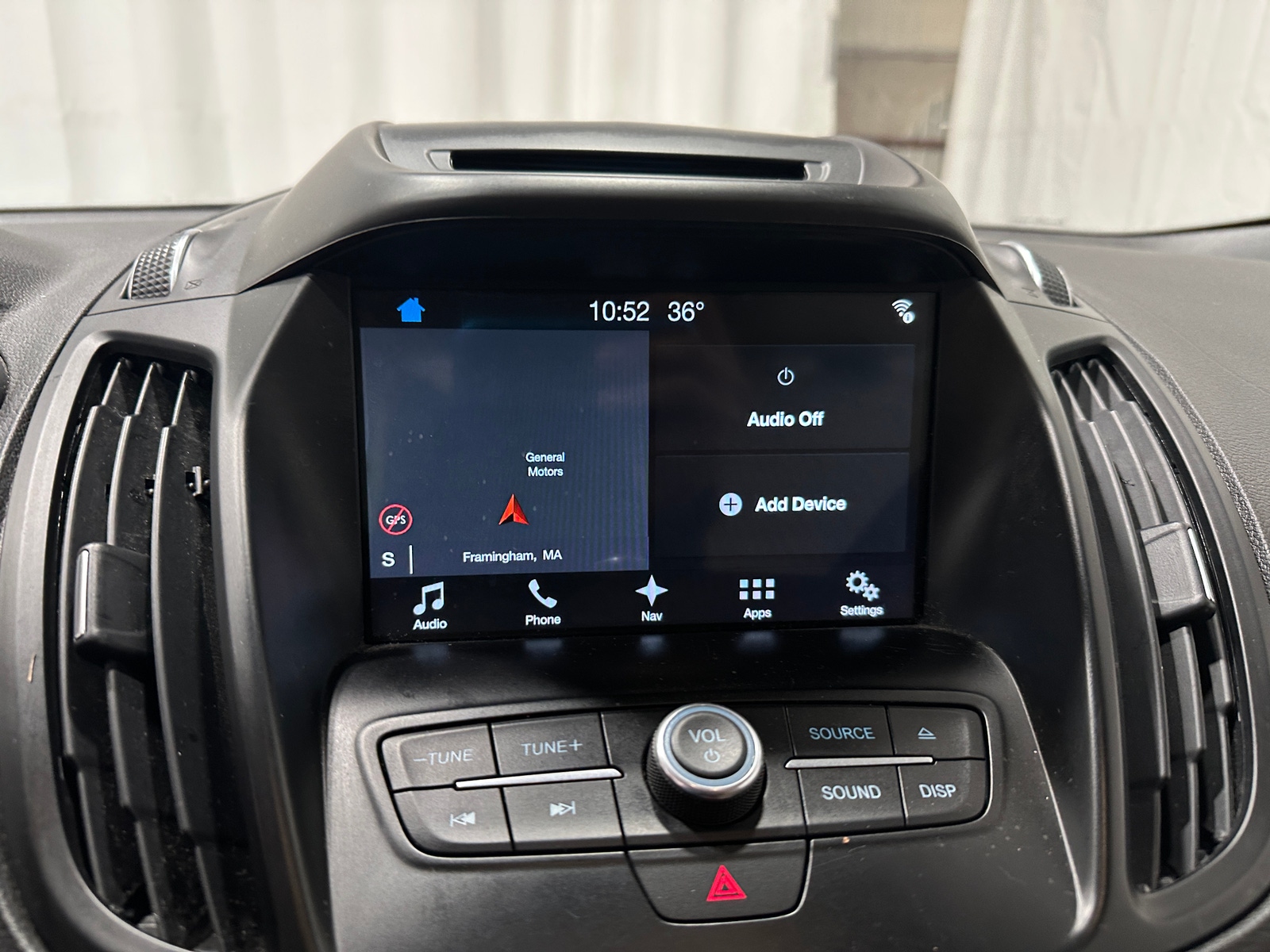 Thumbnail: 2017 Ford Escape - 3