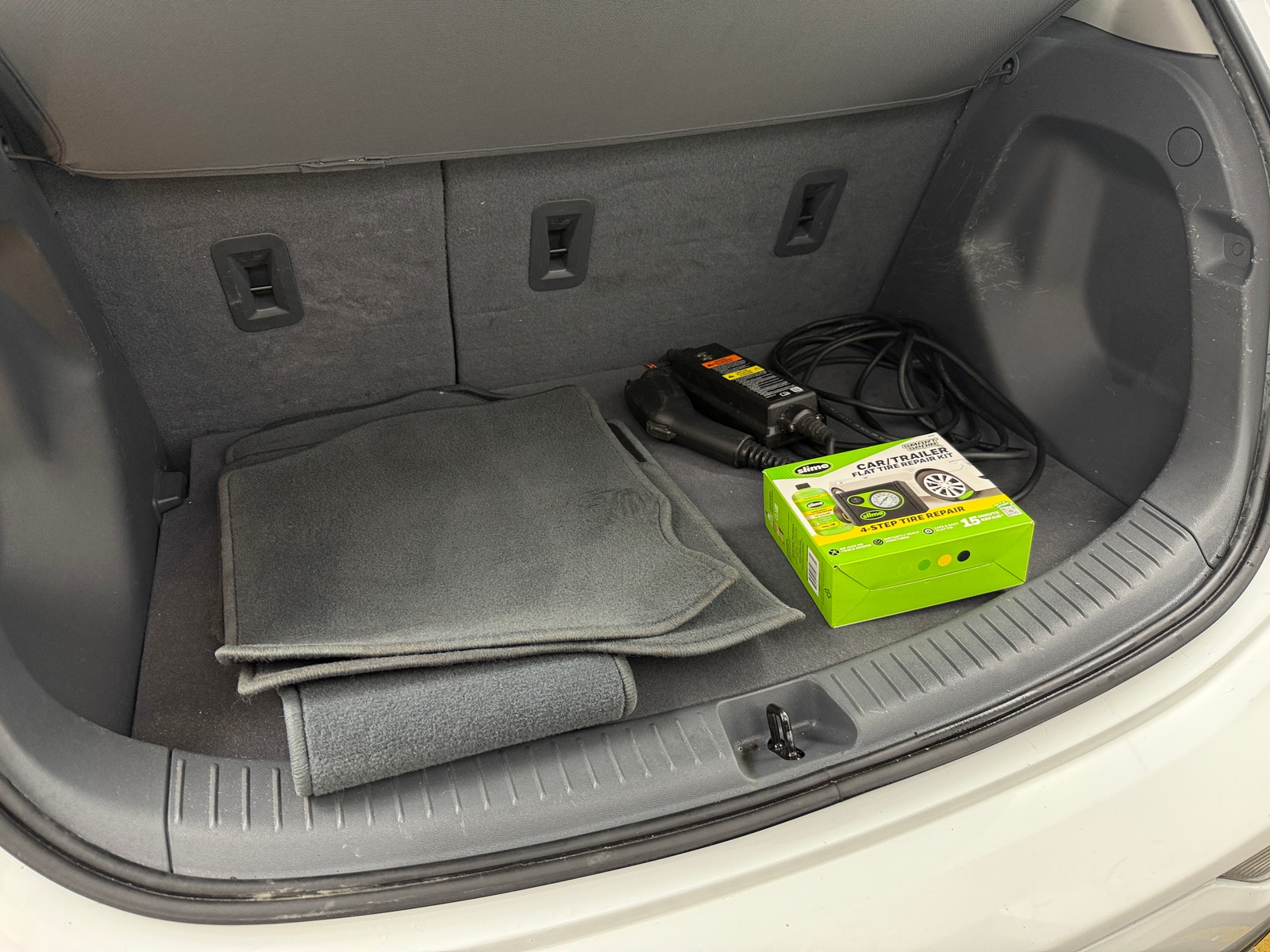 Thumbnail: 2017 Chevrolet Bolt EV - 6