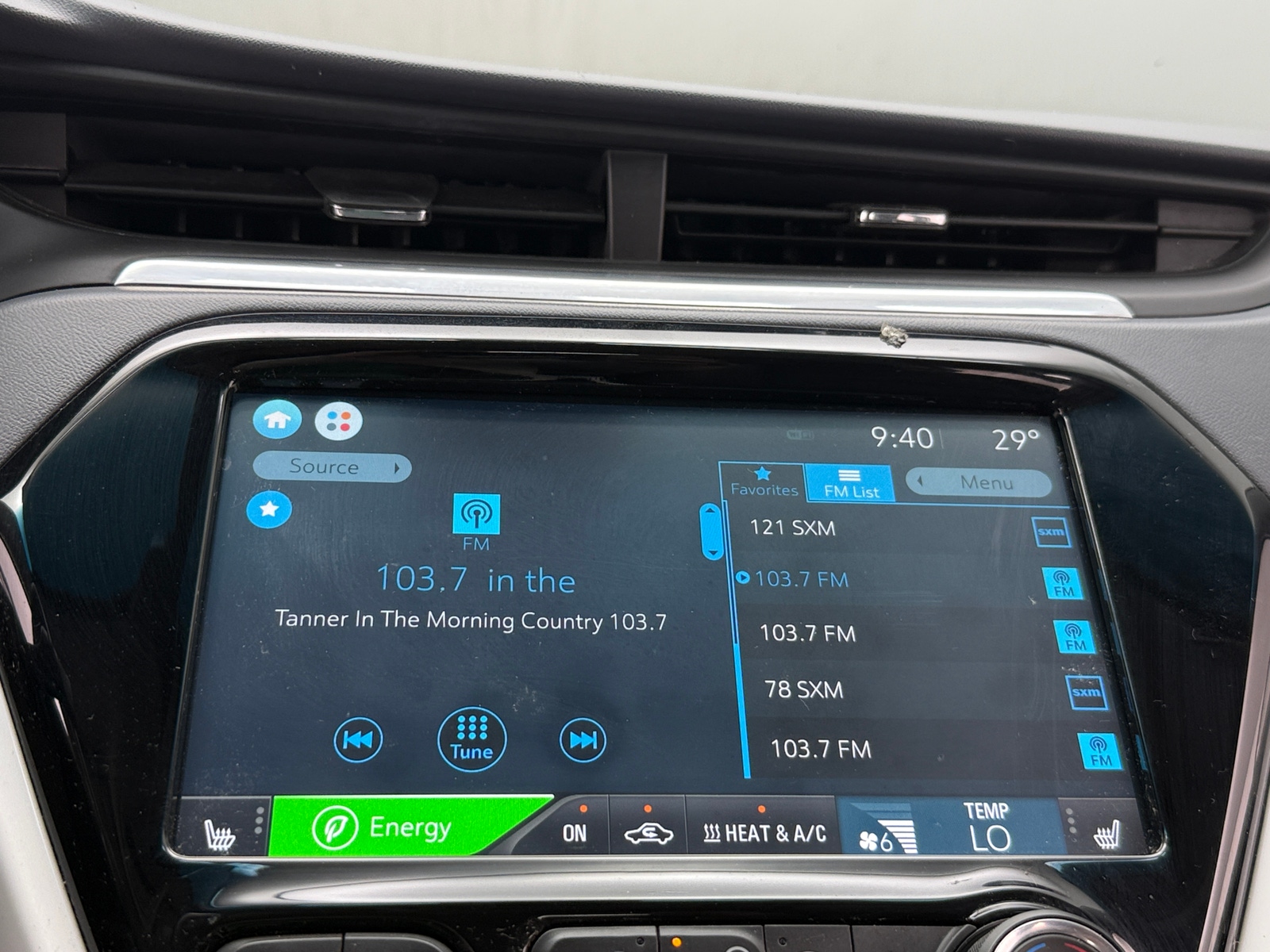 Thumbnail: 2017 Chevrolet Bolt EV - 3