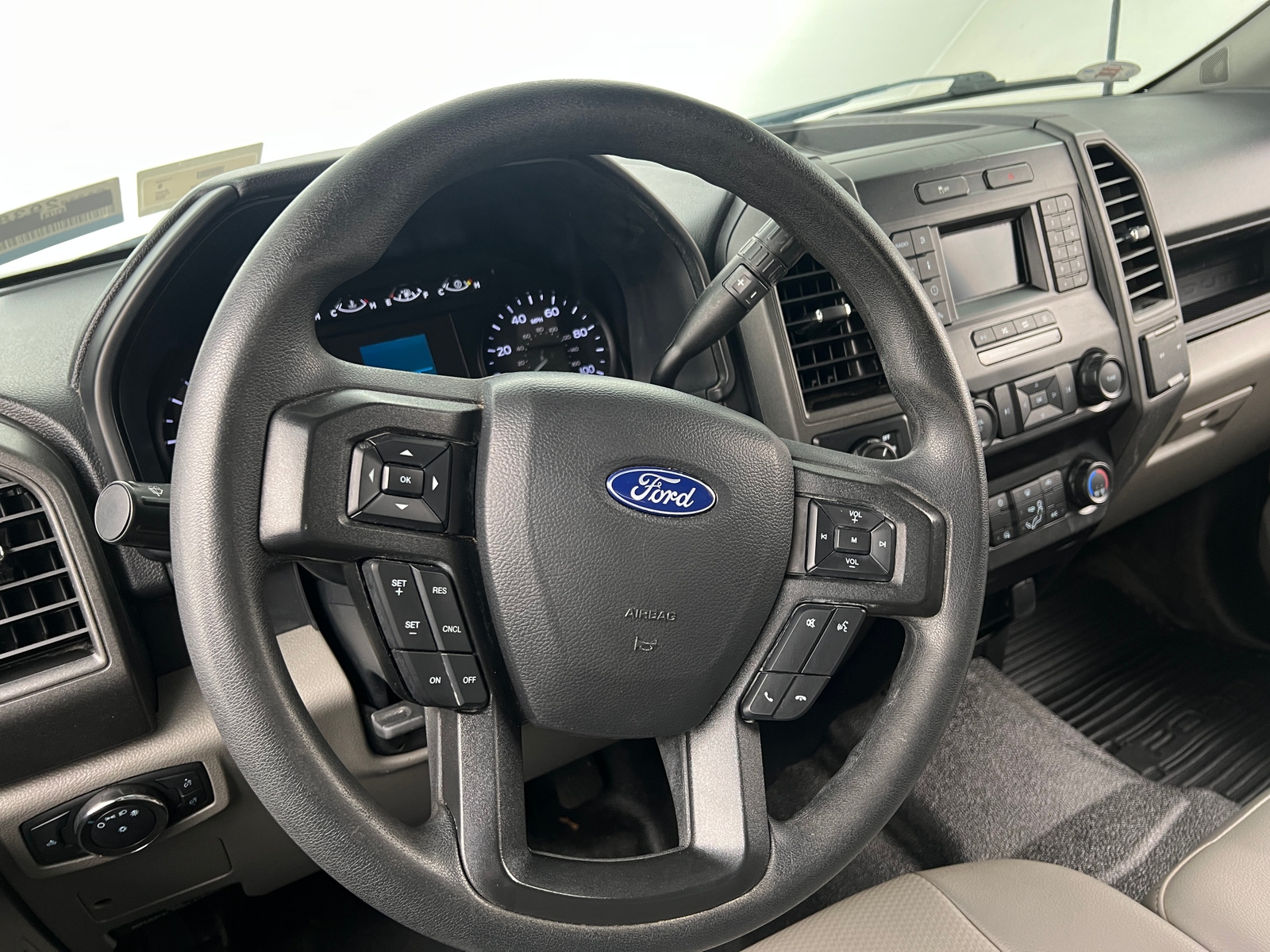 Thumbnail: 2022 Ford Econoline - 4