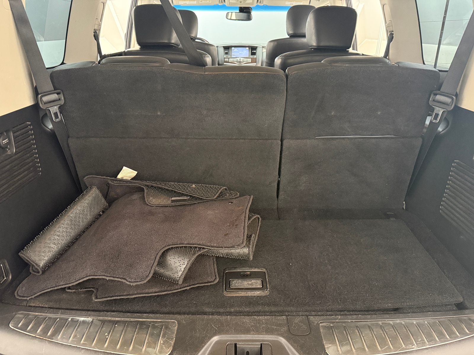 Thumbnail: 2017 INFINITI QX80 - 6