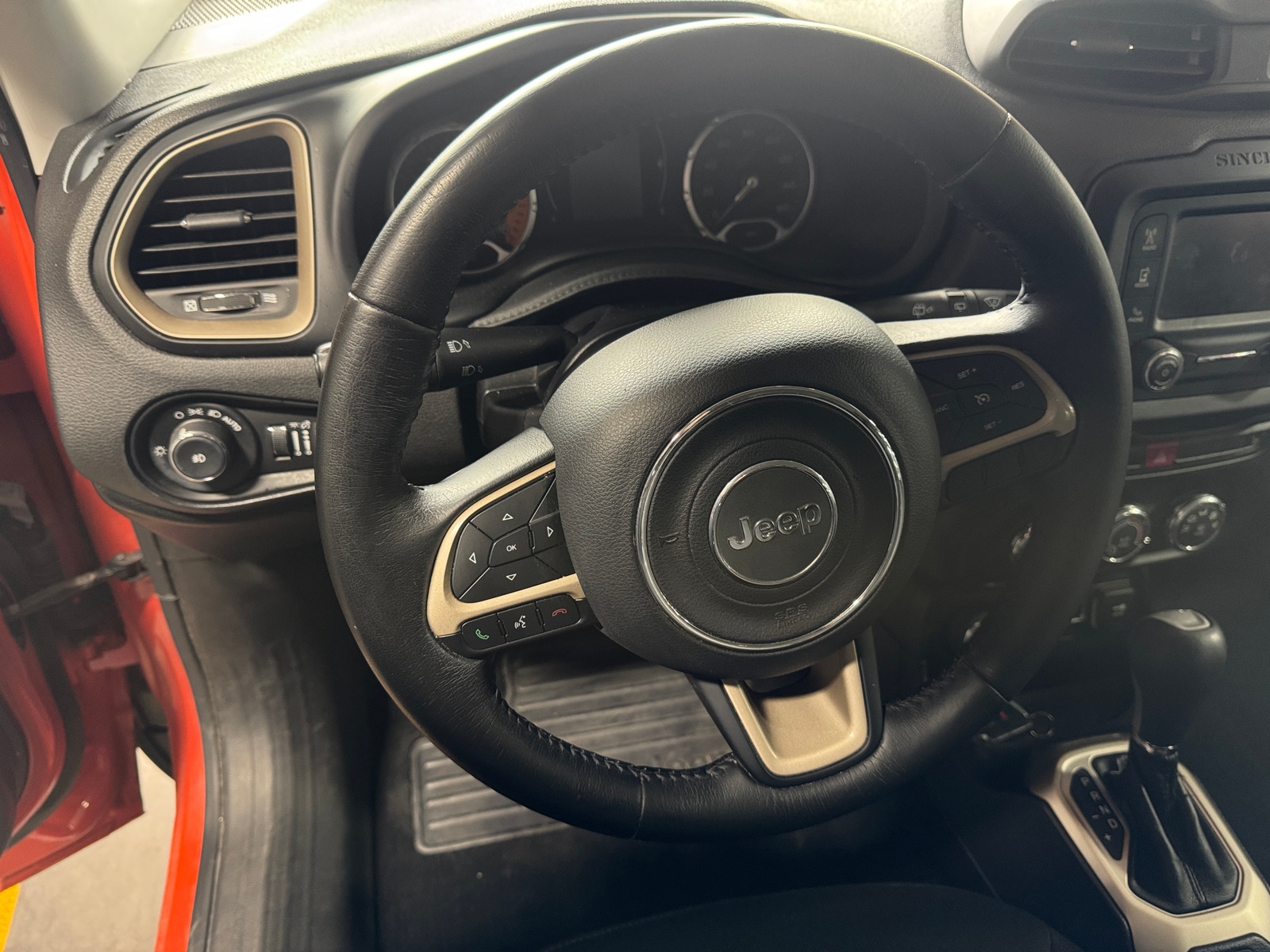 Thumbnail: 2016 Jeep Renegade - 5