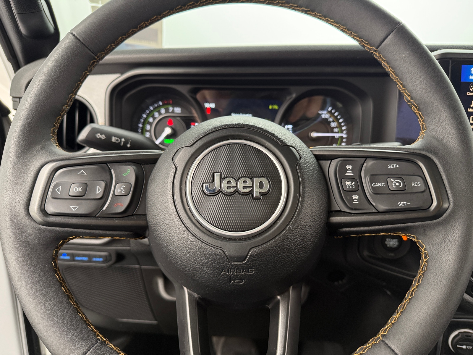 Thumbnail: 2024 Jeep Wrangler - 5