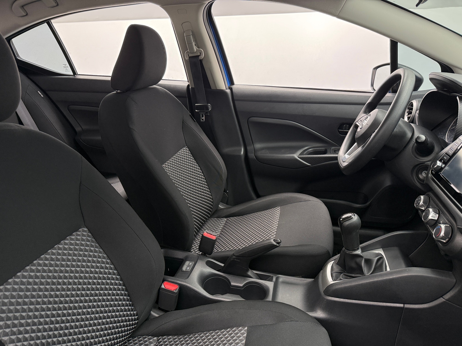 Thumbnail: 2022 Nissan Versa - 2