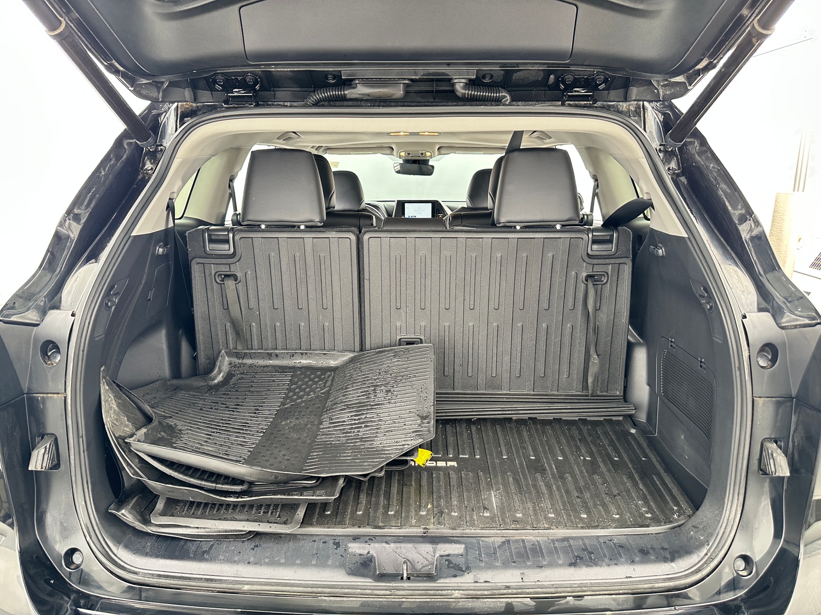 Thumbnail: 2023 Toyota Highlander - 6