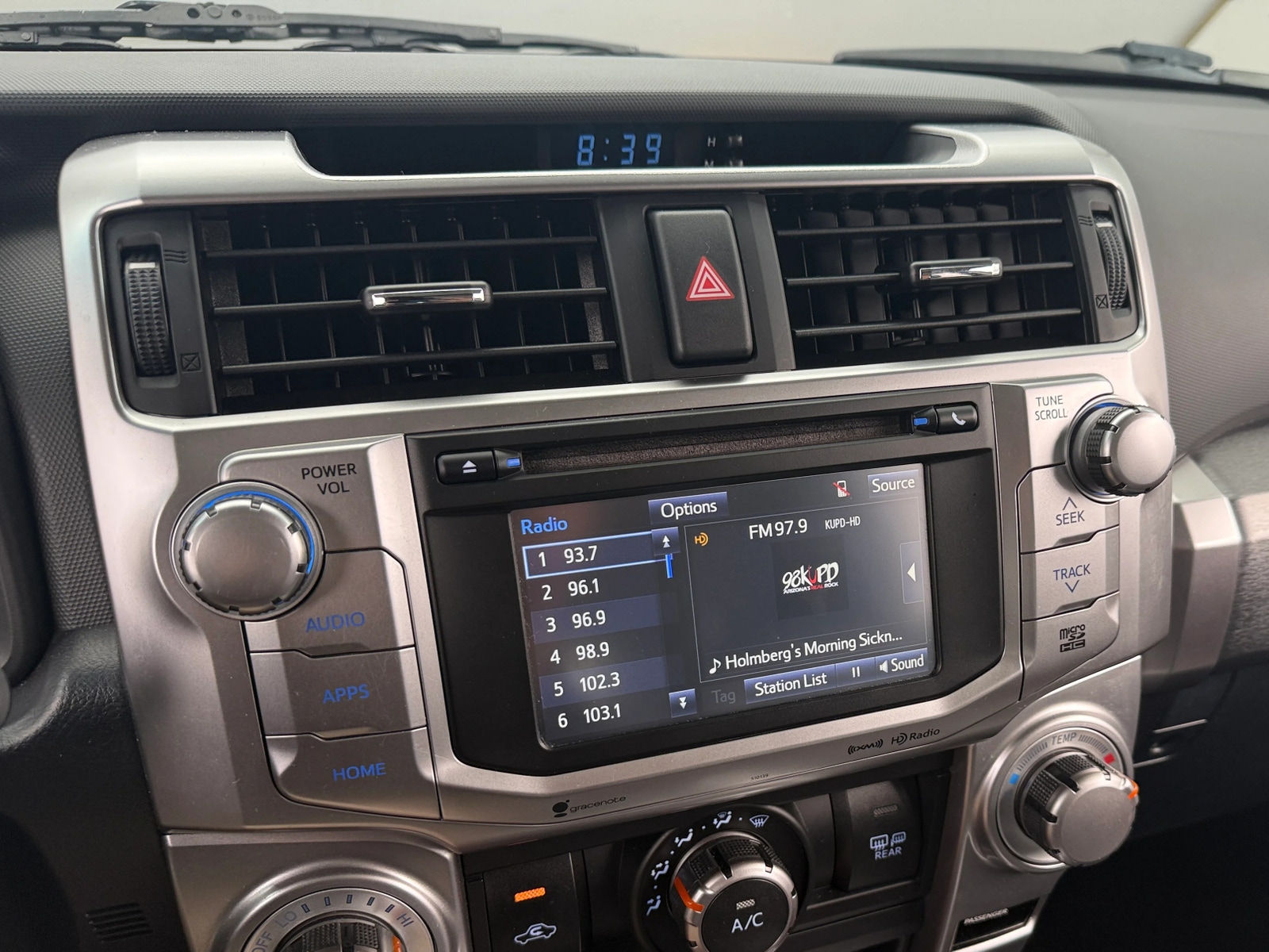 Thumbnail: 2018 Toyota 4Runner - 3