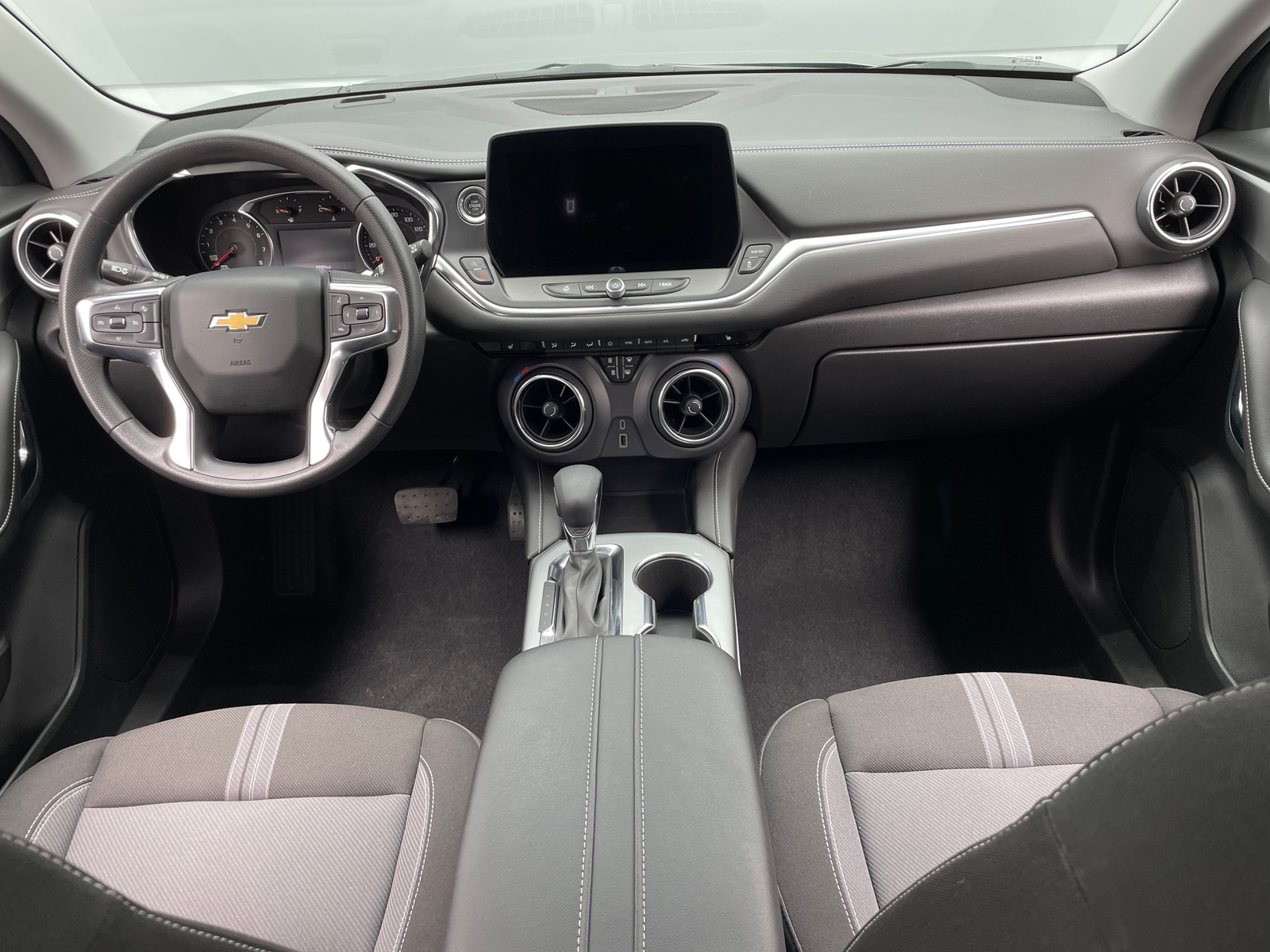 Thumbnail: 2025 Chevrolet Blazer - 3