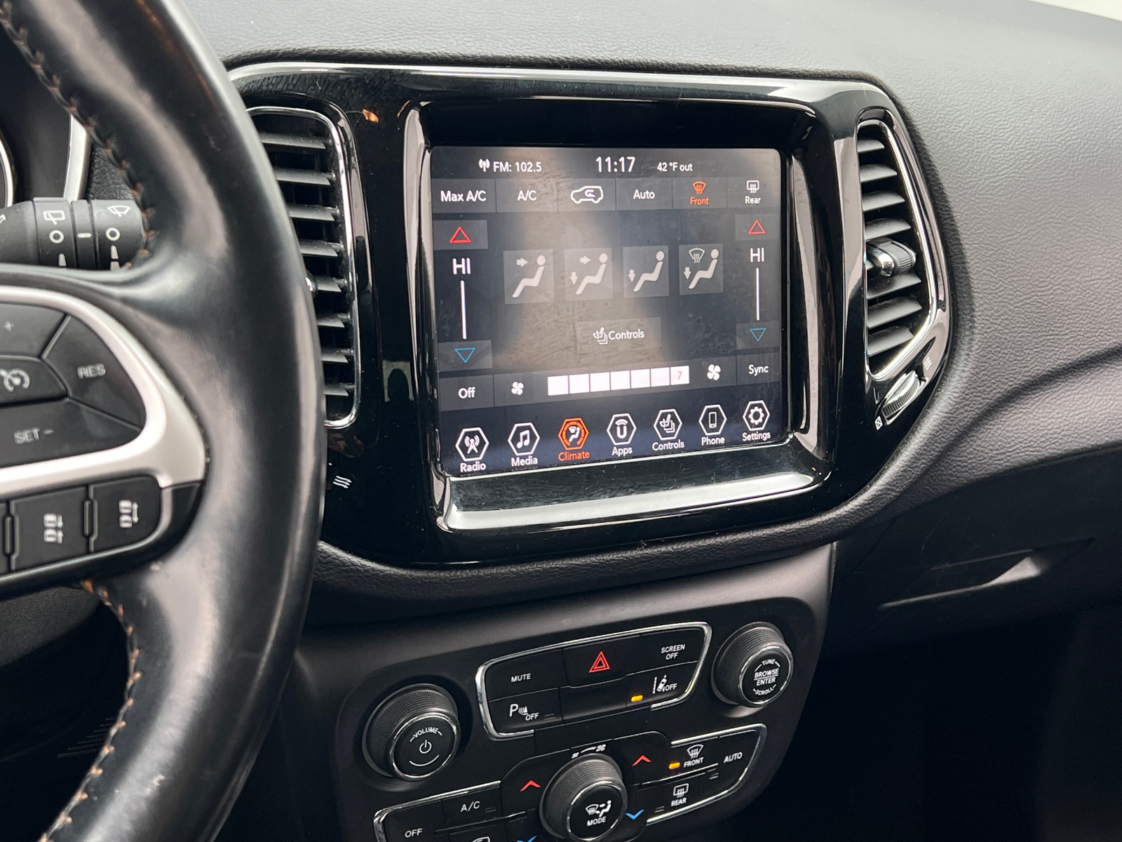 Thumbnail: 2021 Jeep Compass - 3