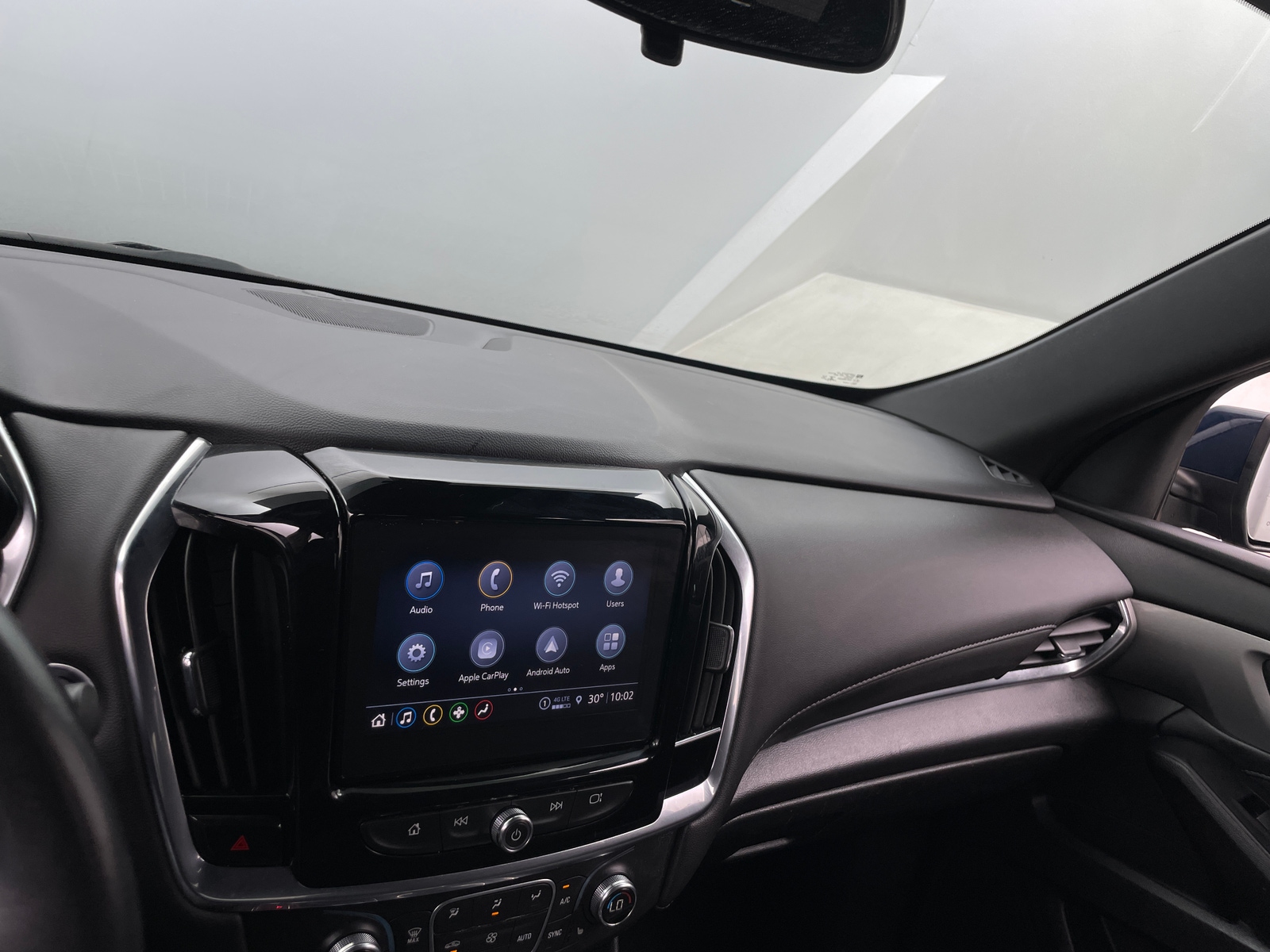 Thumbnail: 2022 Chevrolet Traverse - 4