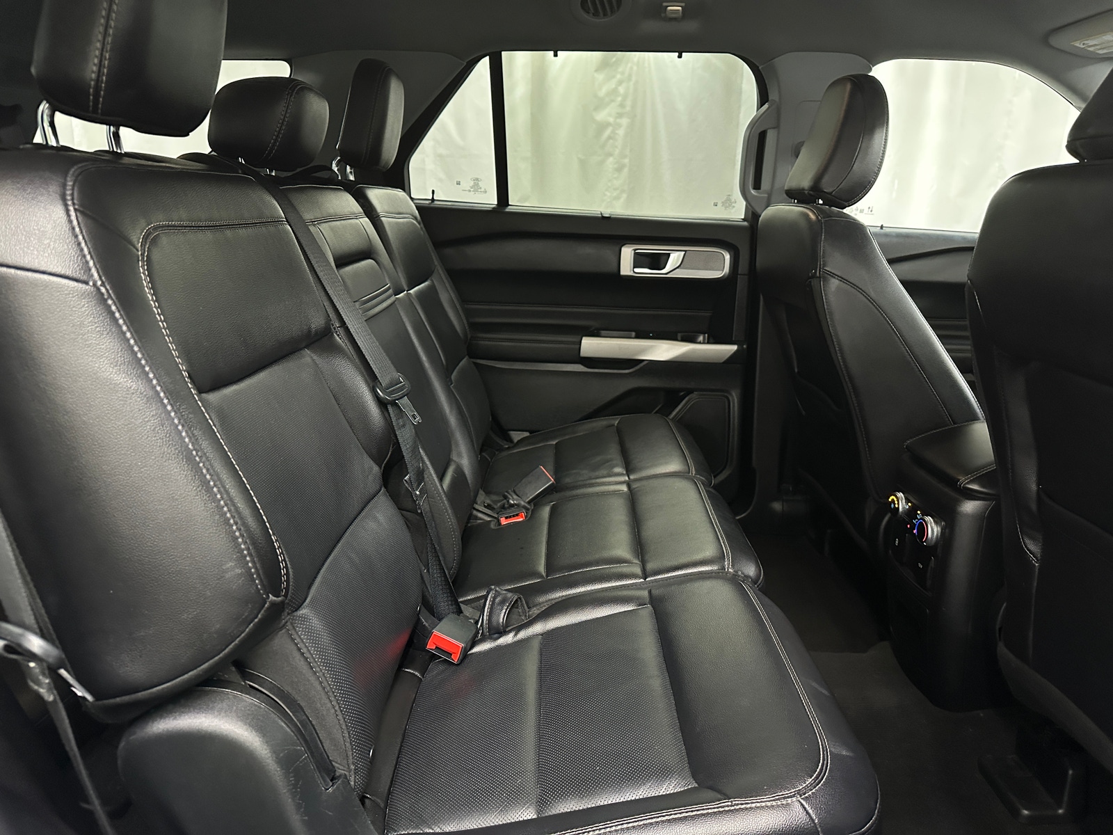 Thumbnail: 2022 Ford Explorer - 5