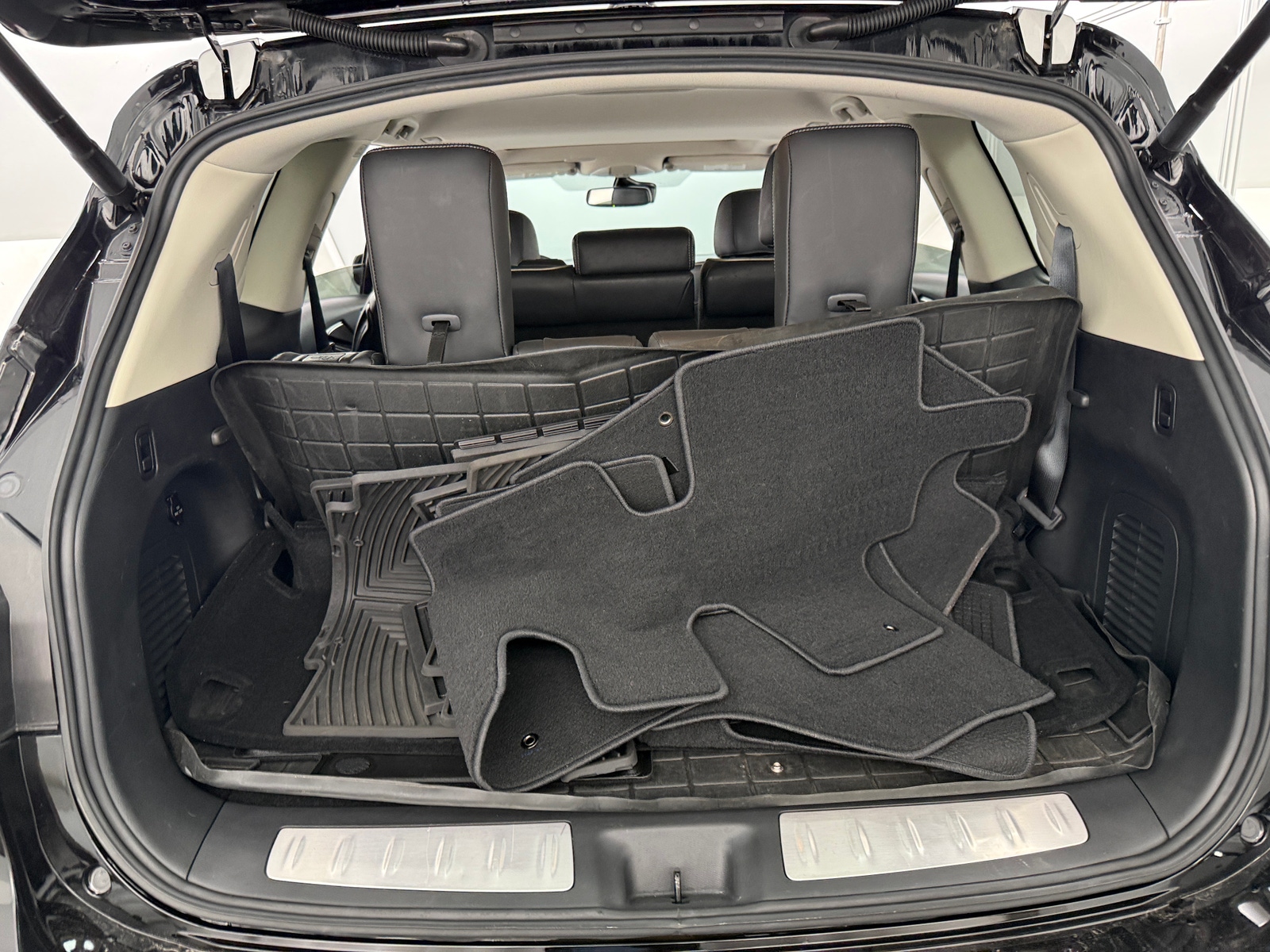 Thumbnail: 2019 INFINITI QX60 - 6