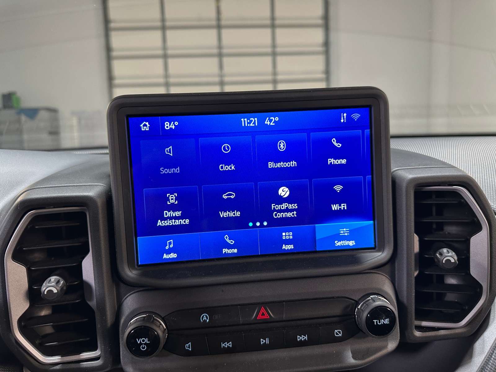 Thumbnail: 2024 Ford Bronco Sport - 4