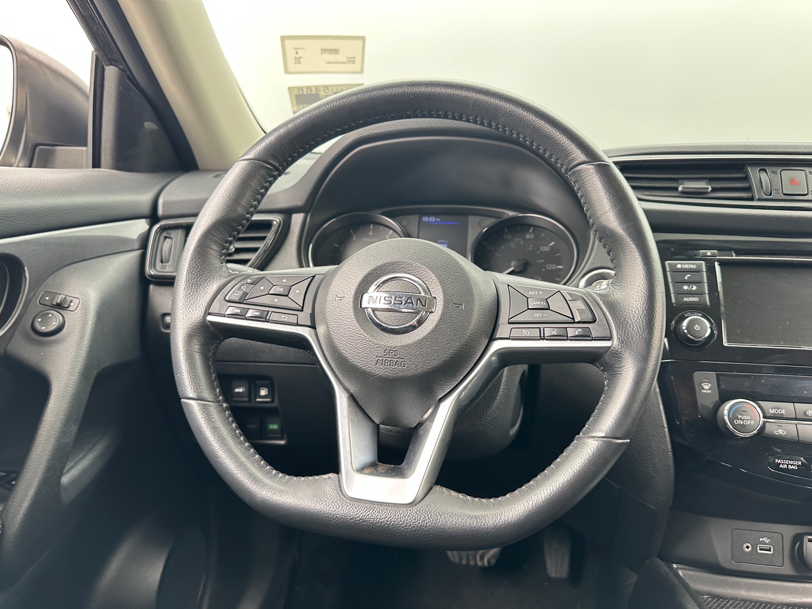 Thumbnail: 2018 Nissan Rogue - 5