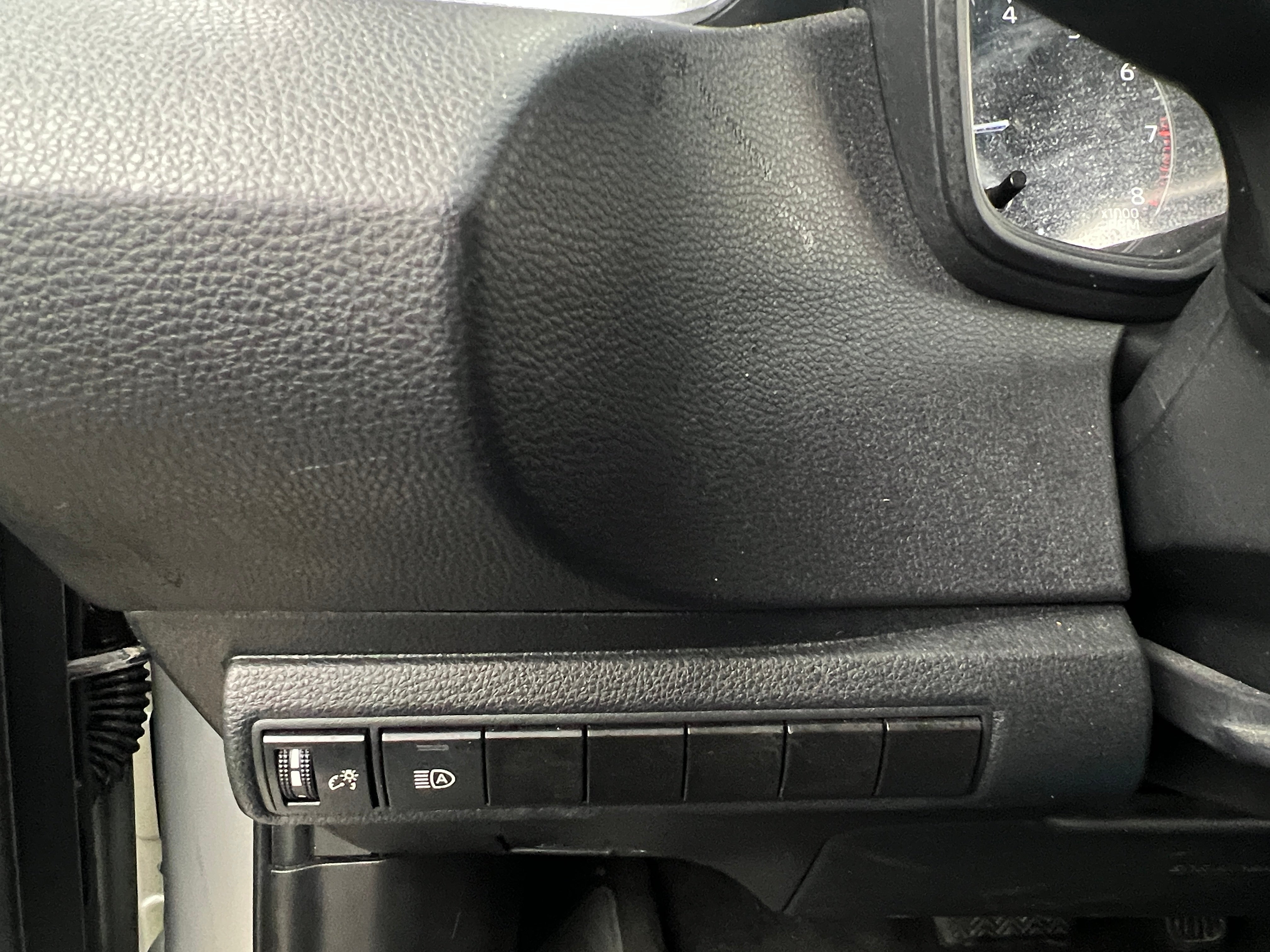 Used 2024 Toyota Corolla LE with VIN 5YFB4MDE3RP085283 for sale in Northfield, Minnesota