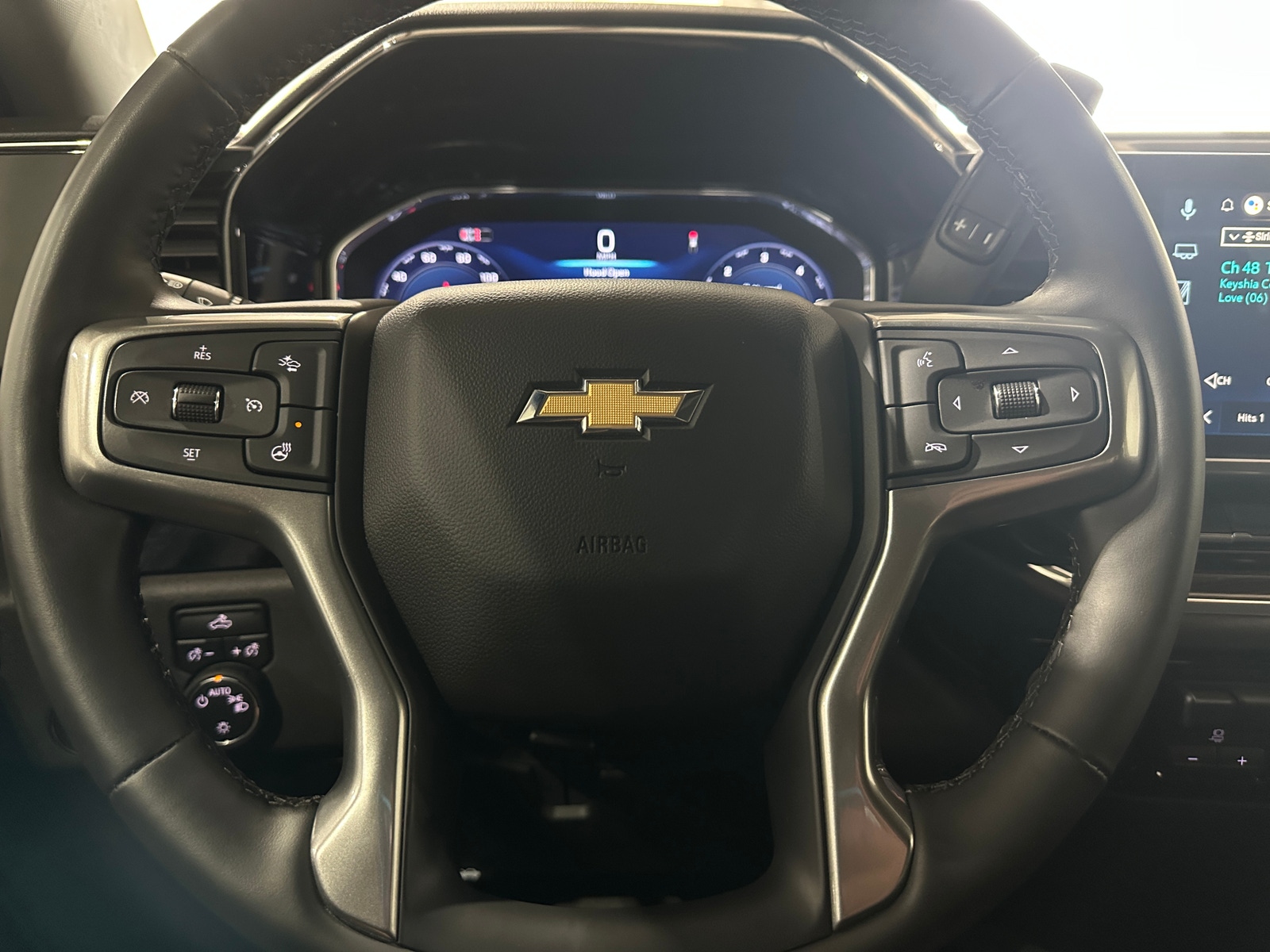 Thumbnail: 2025 Chevrolet Silverado 1500 - 5