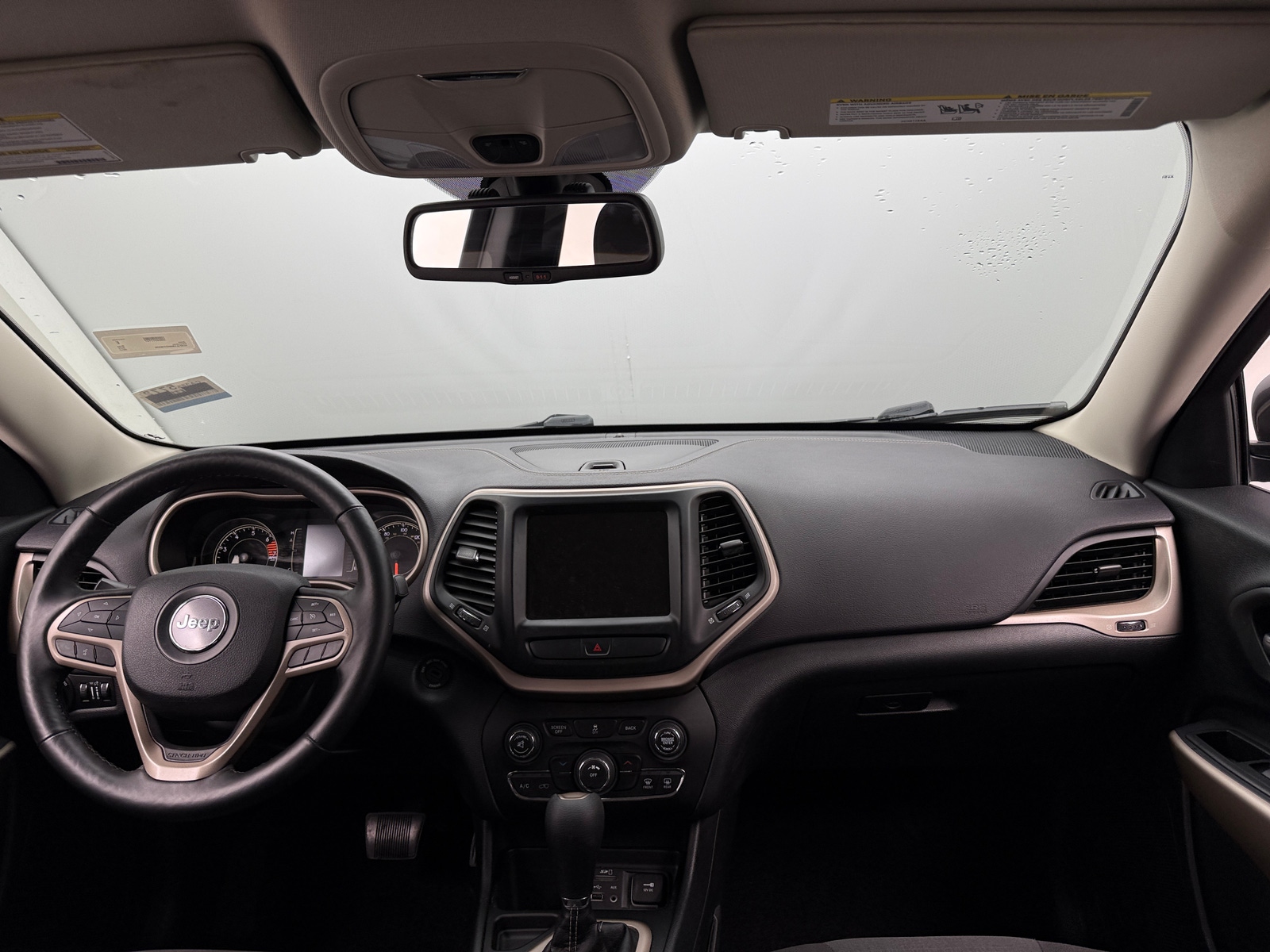 Thumbnail: 2017 Jeep Cherokee - 3