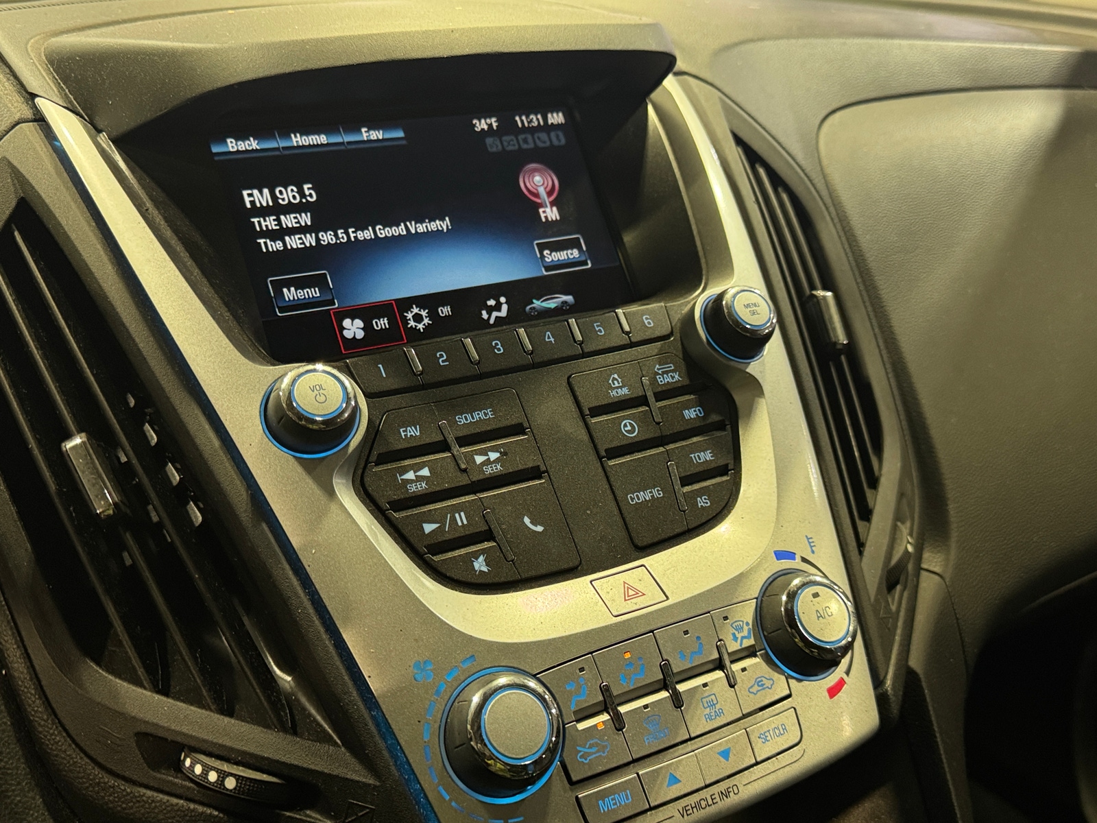 Thumbnail: 2017 Chevrolet Equinox - 4