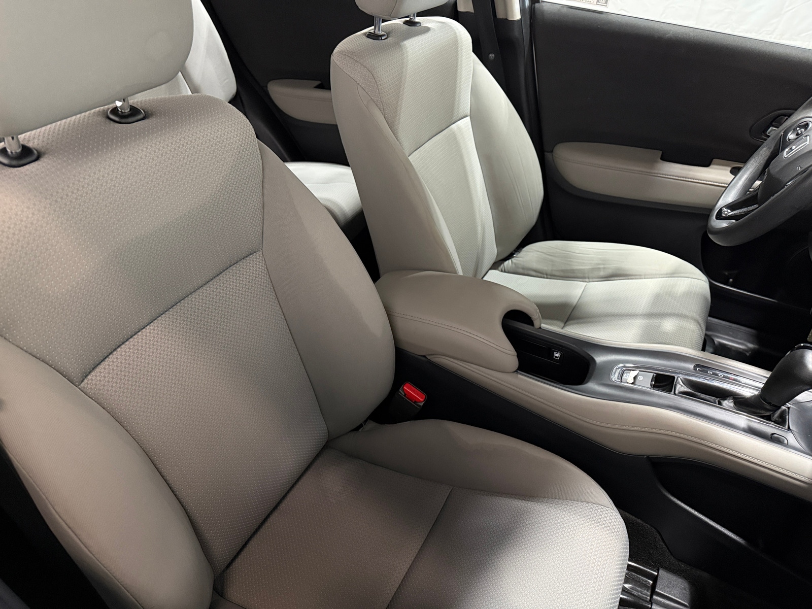 Thumbnail: 2022 Honda HR-V - 2