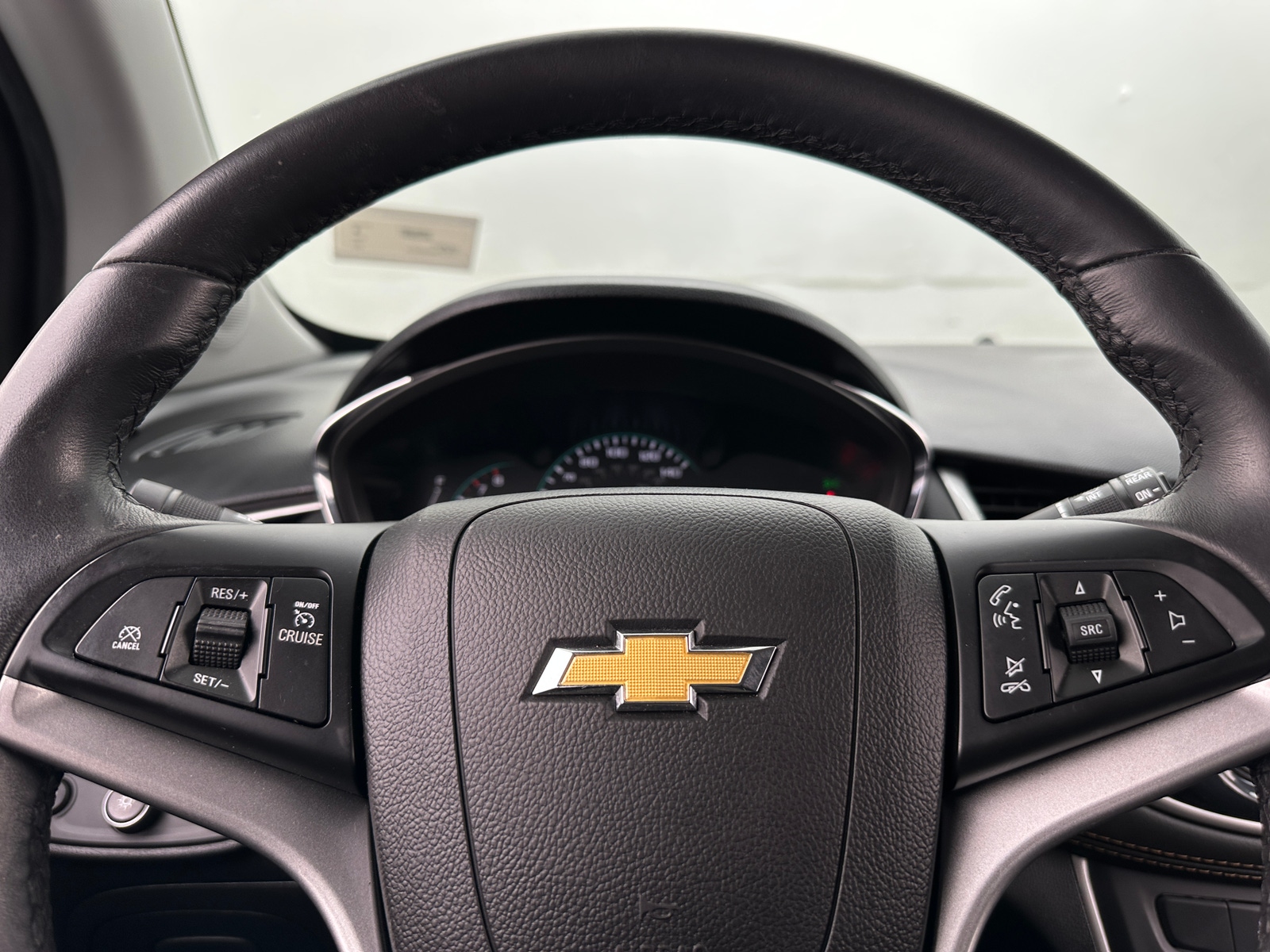 Thumbnail: 2022 Chevrolet Trax - 5