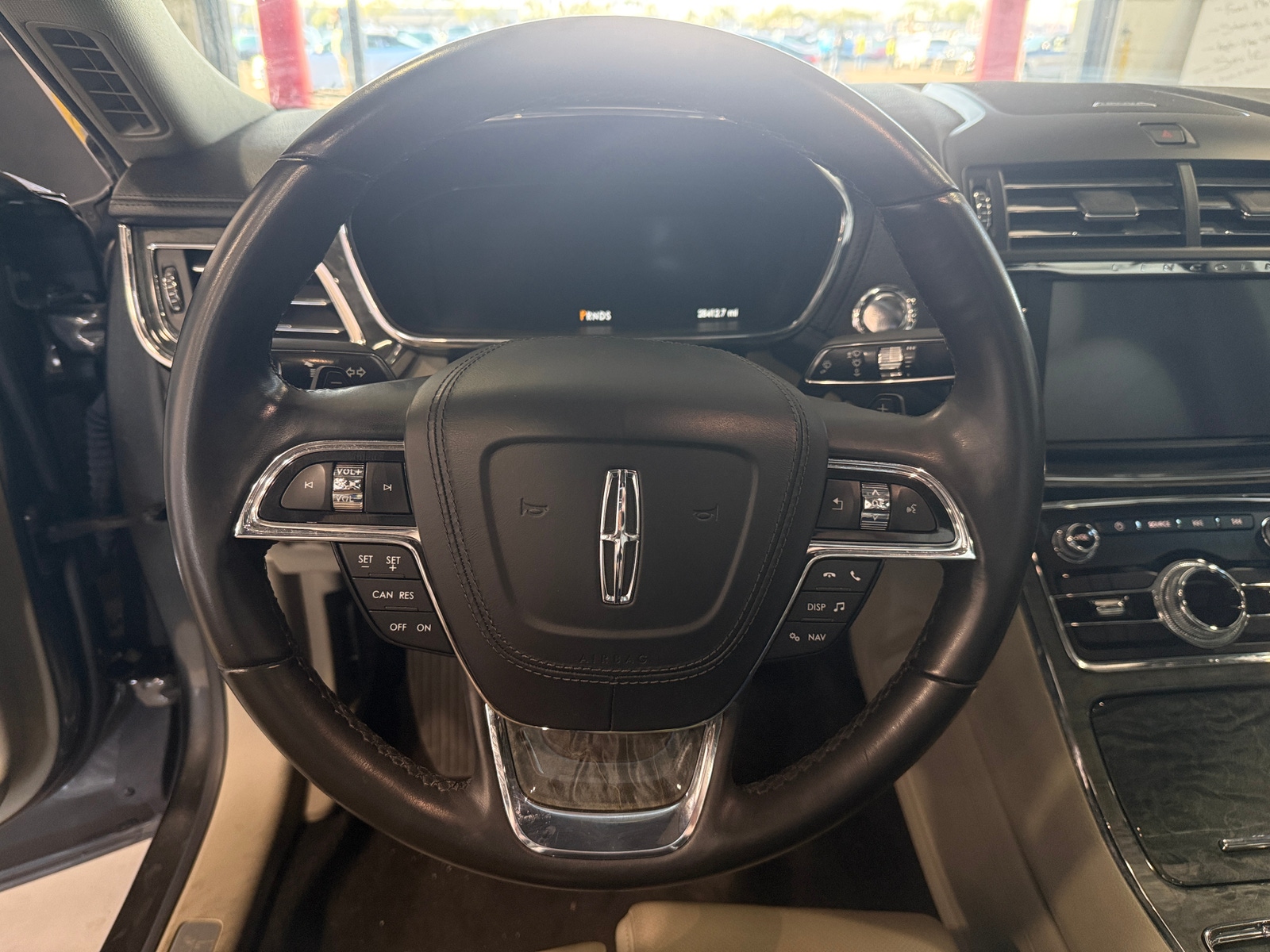 Thumbnail: 2017 Lincoln Continental - 4