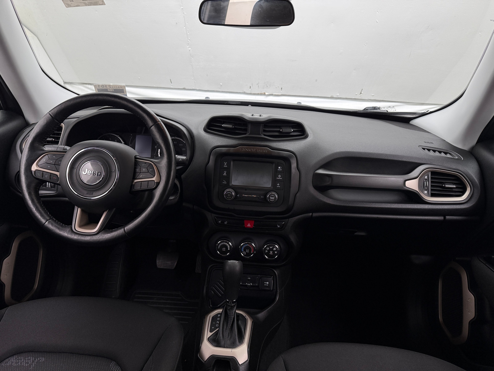 Thumbnail: 2017 Jeep Renegade - 3