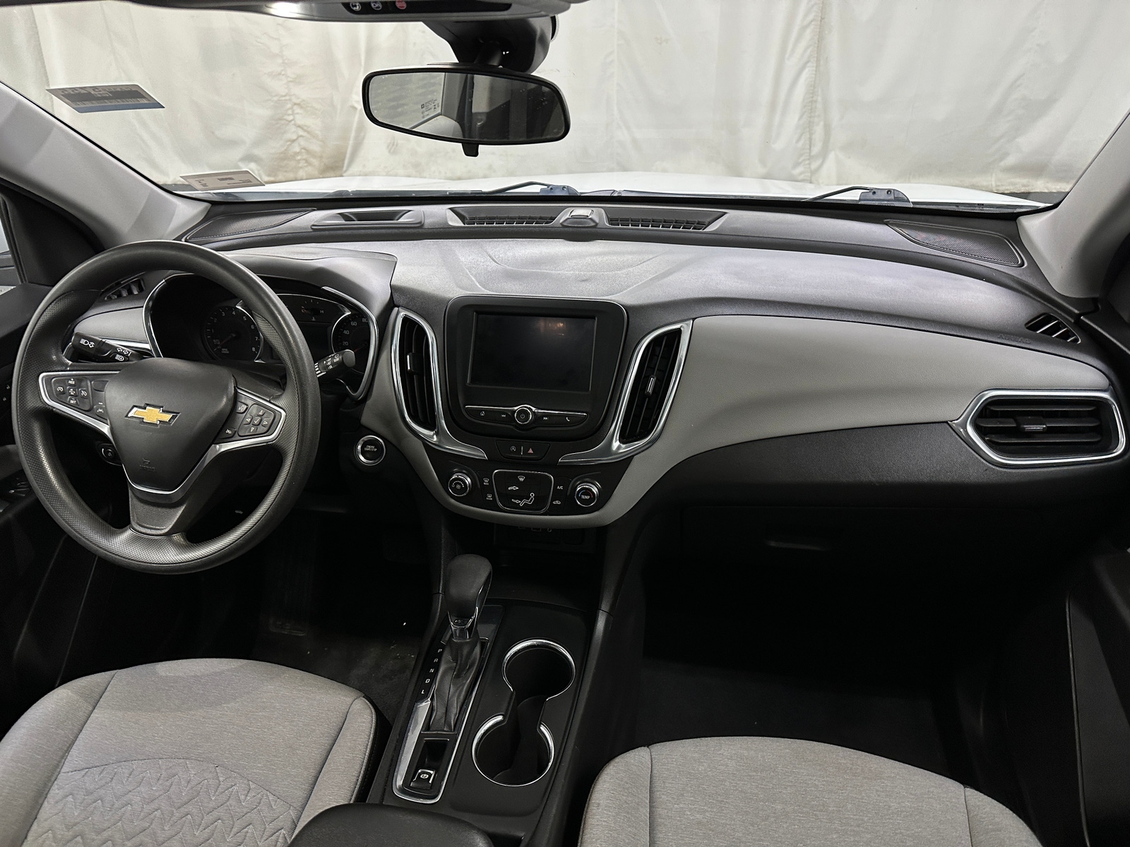 Thumbnail: 2023 Chevrolet Equinox - 3