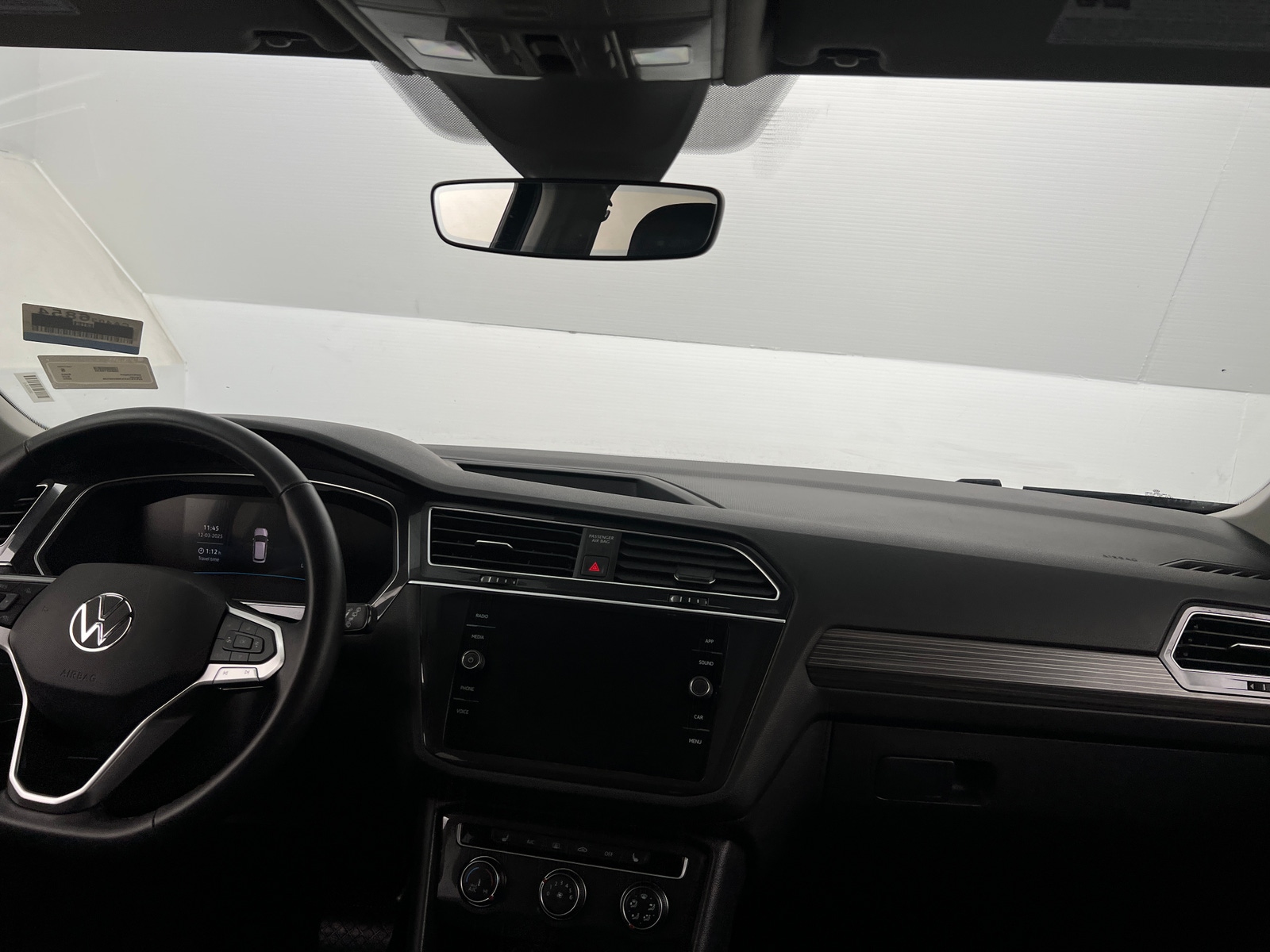 Thumbnail: 2024 Volkswagen Tiguan - 2