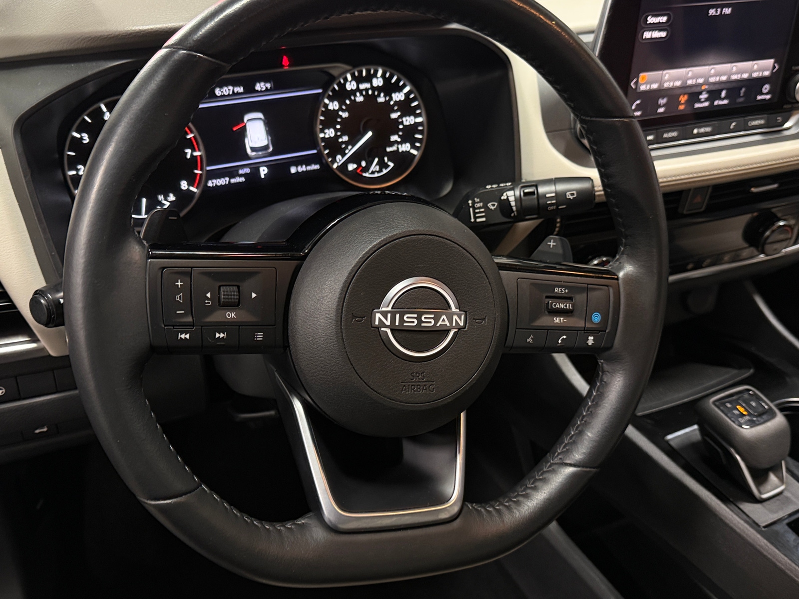 Thumbnail: 2022 Nissan Rogue - 4