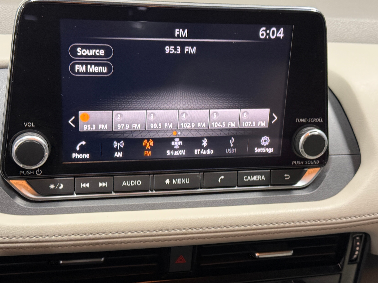 Thumbnail: 2022 Nissan Rogue - 3