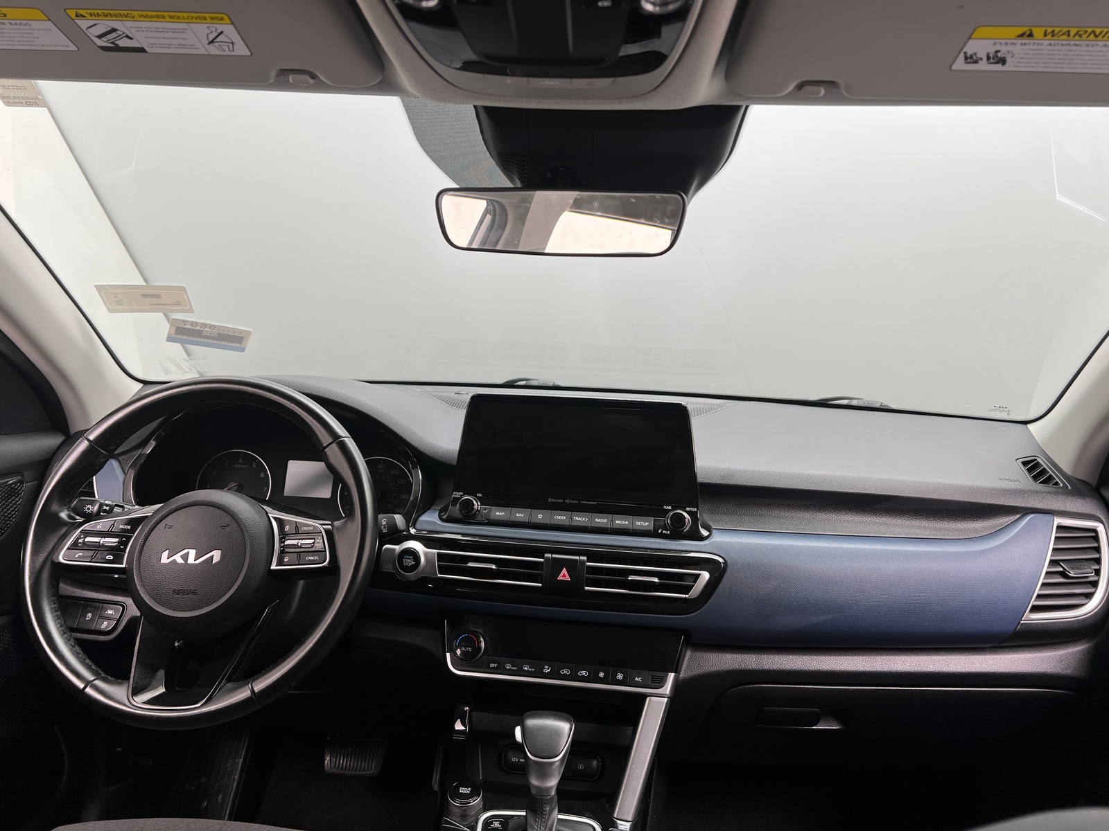 Thumbnail: 2022 Kia Seltos - 3