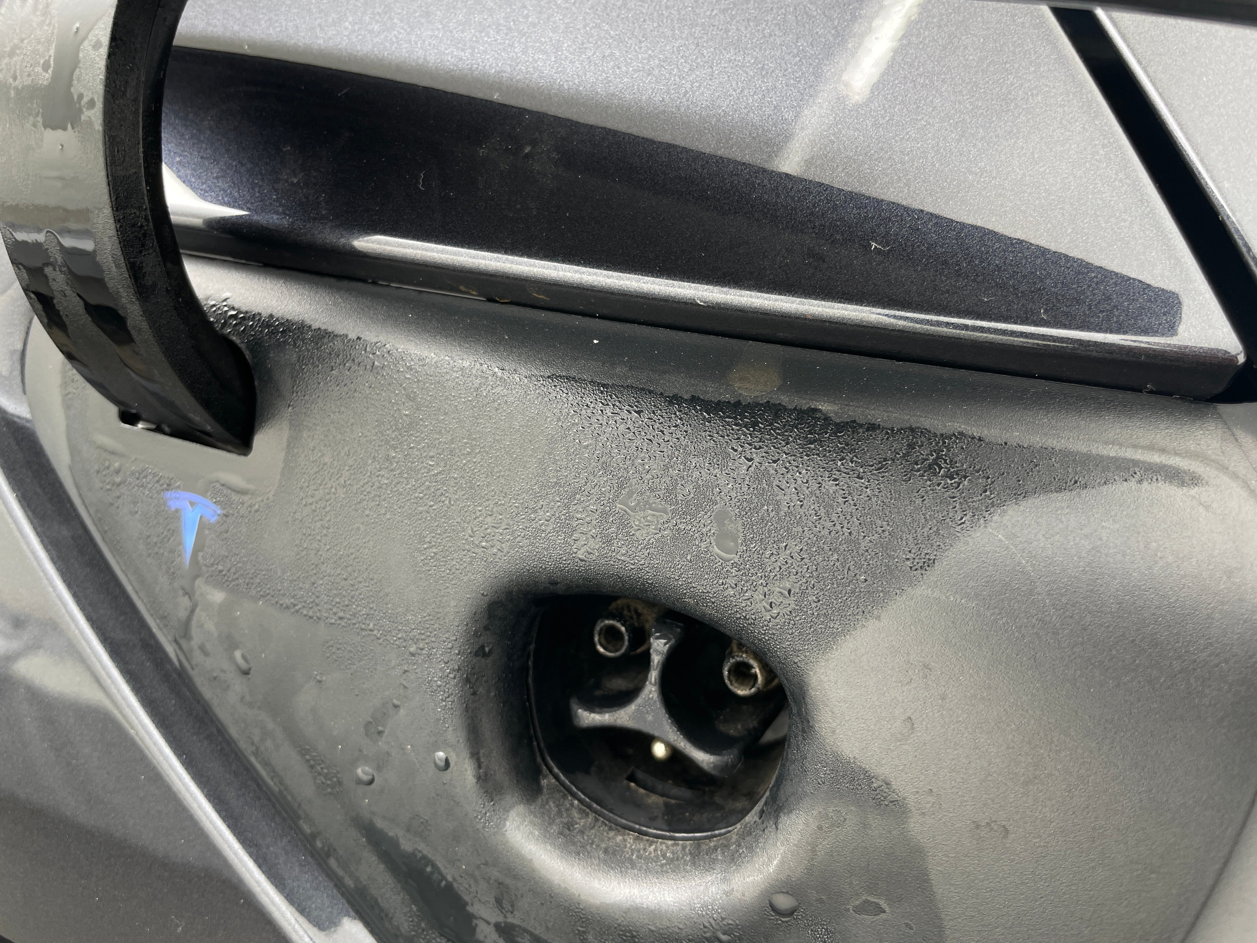 Used 2024 Tesla Model Y Long Range with VIN 7SAYGDEE8RA280128 for sale in Oak Creek, WI