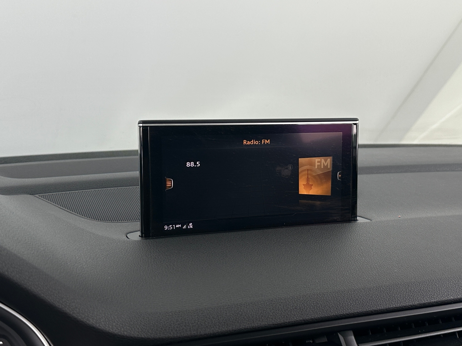 Thumbnail: 2019 Audi Q7 - 3