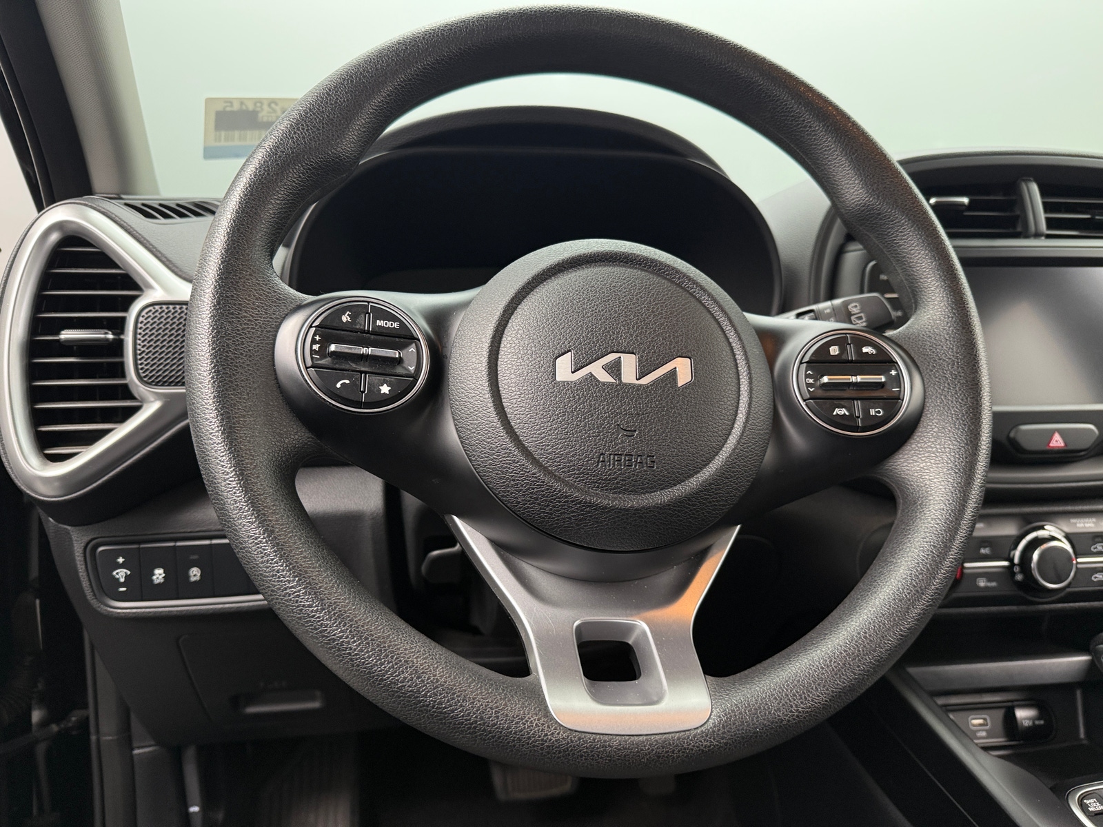 Thumbnail: 2023 Kia Soul - 5