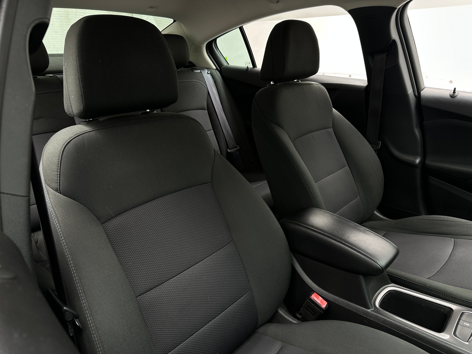 Thumbnail: 2017 Chevrolet Cruze - 2