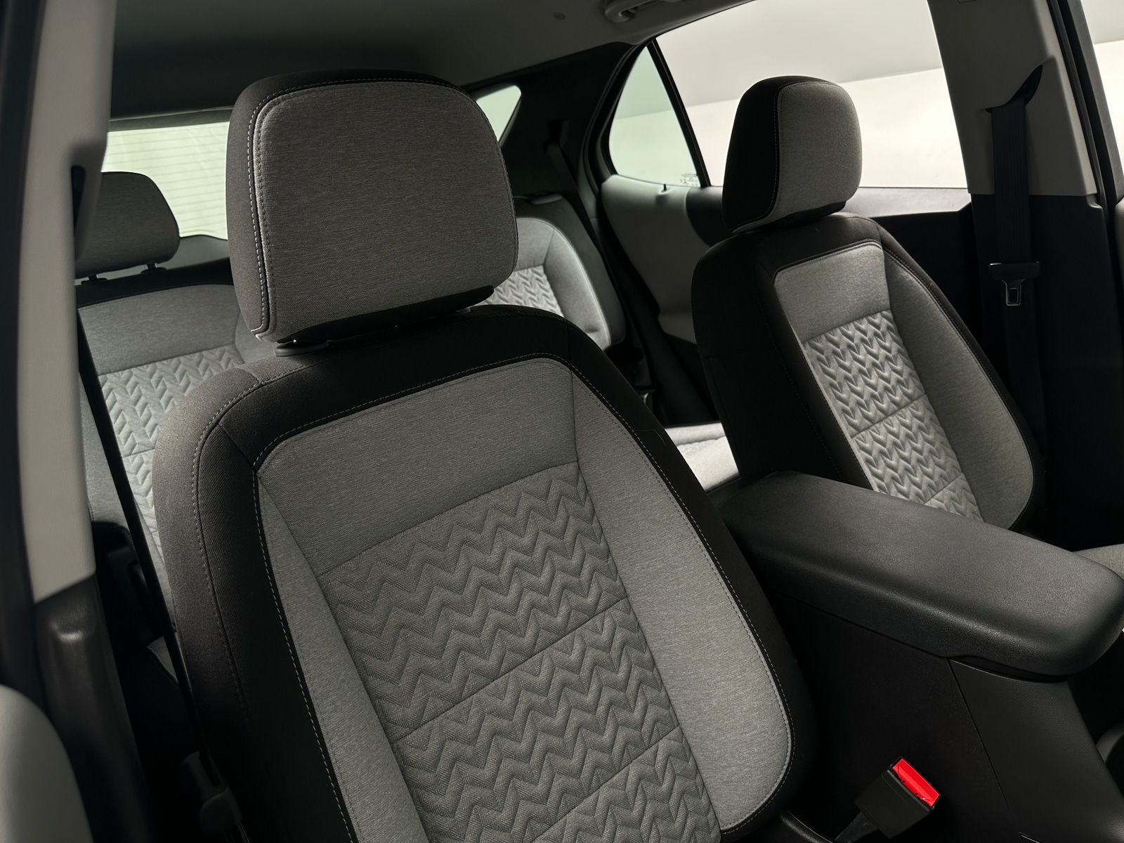 Thumbnail: 2022 Chevrolet Equinox - 2