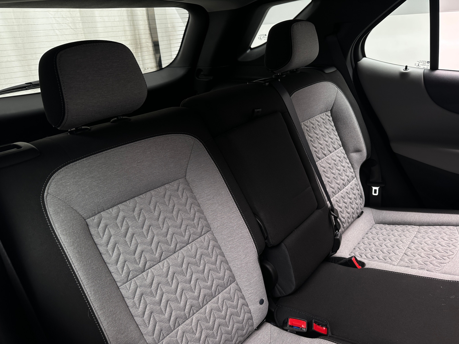 Thumbnail: 2022 Chevrolet Equinox - 6