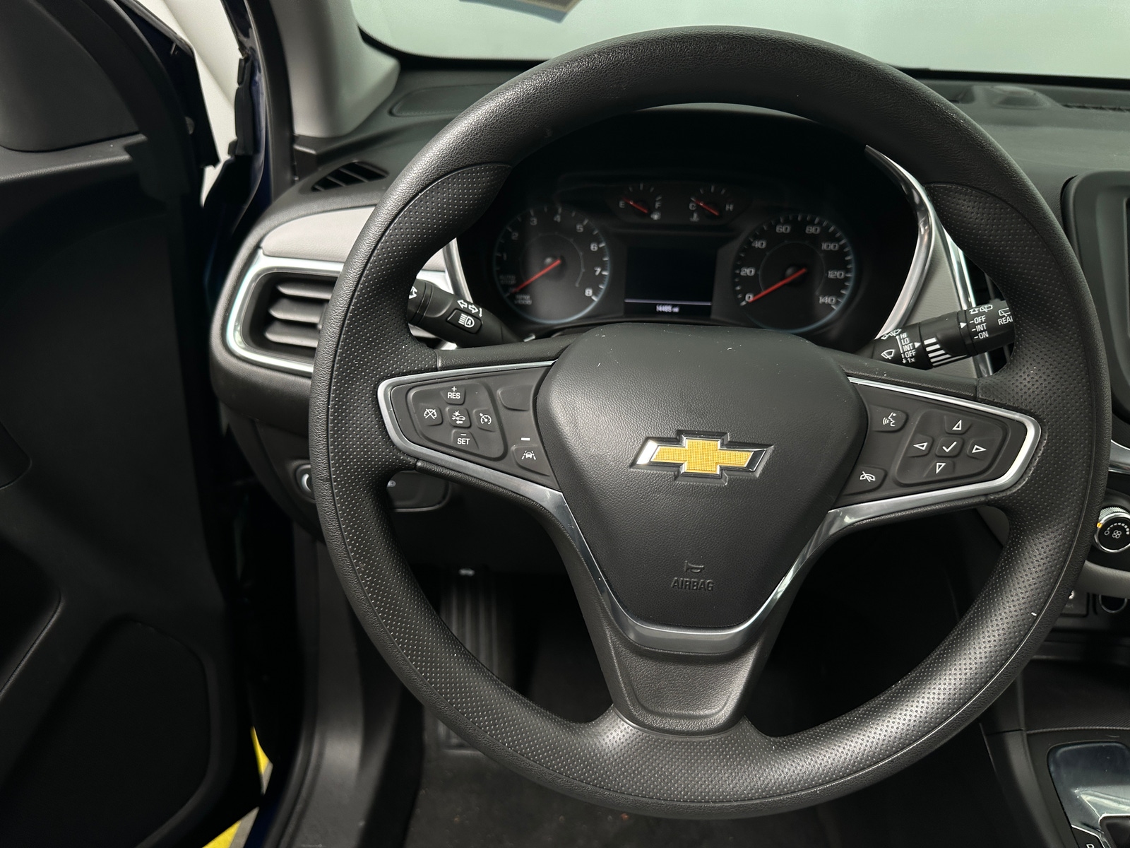 Thumbnail: 2022 Chevrolet Equinox - 5