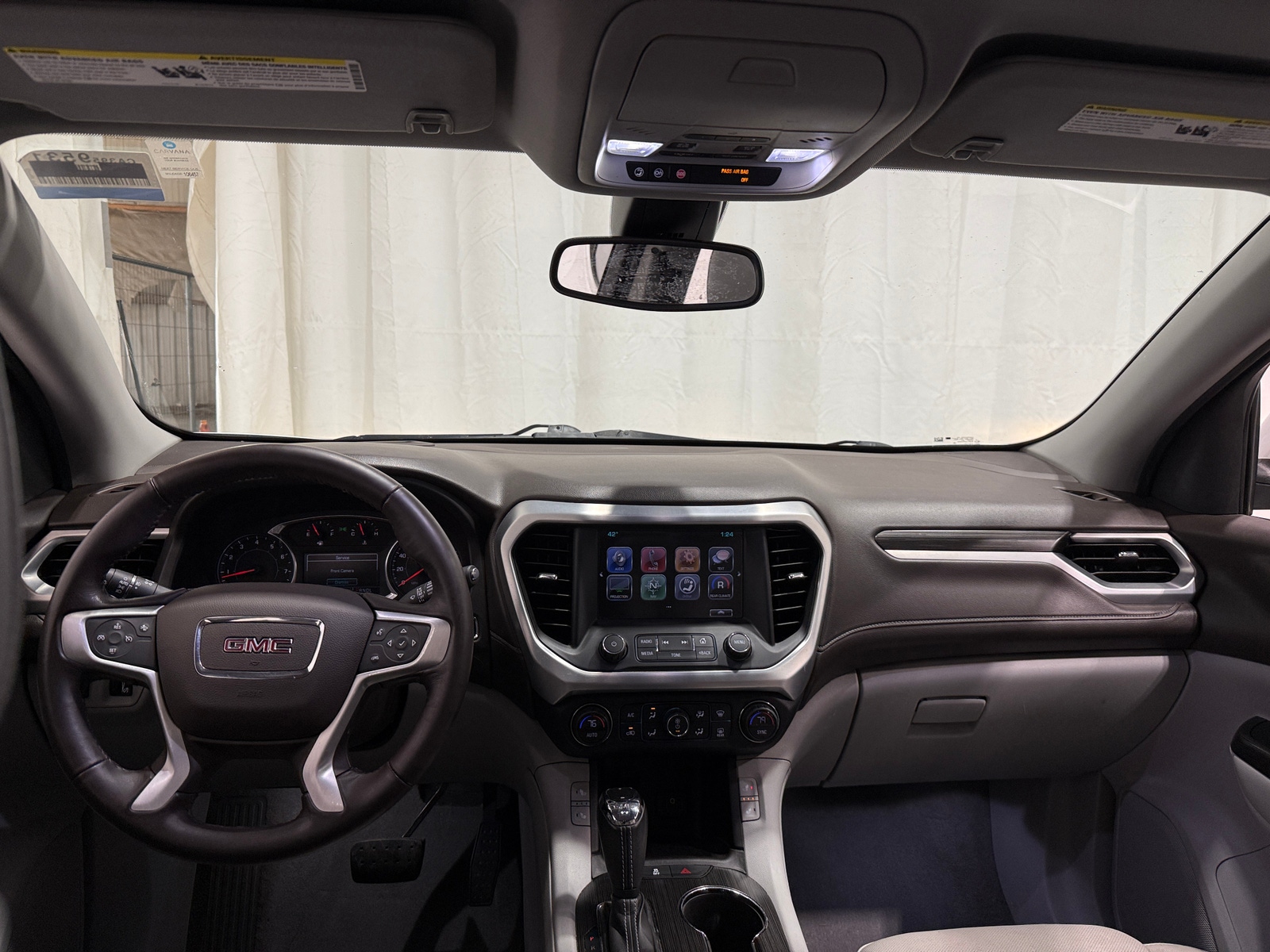 Thumbnail: 2017 GMC Acadia - 2