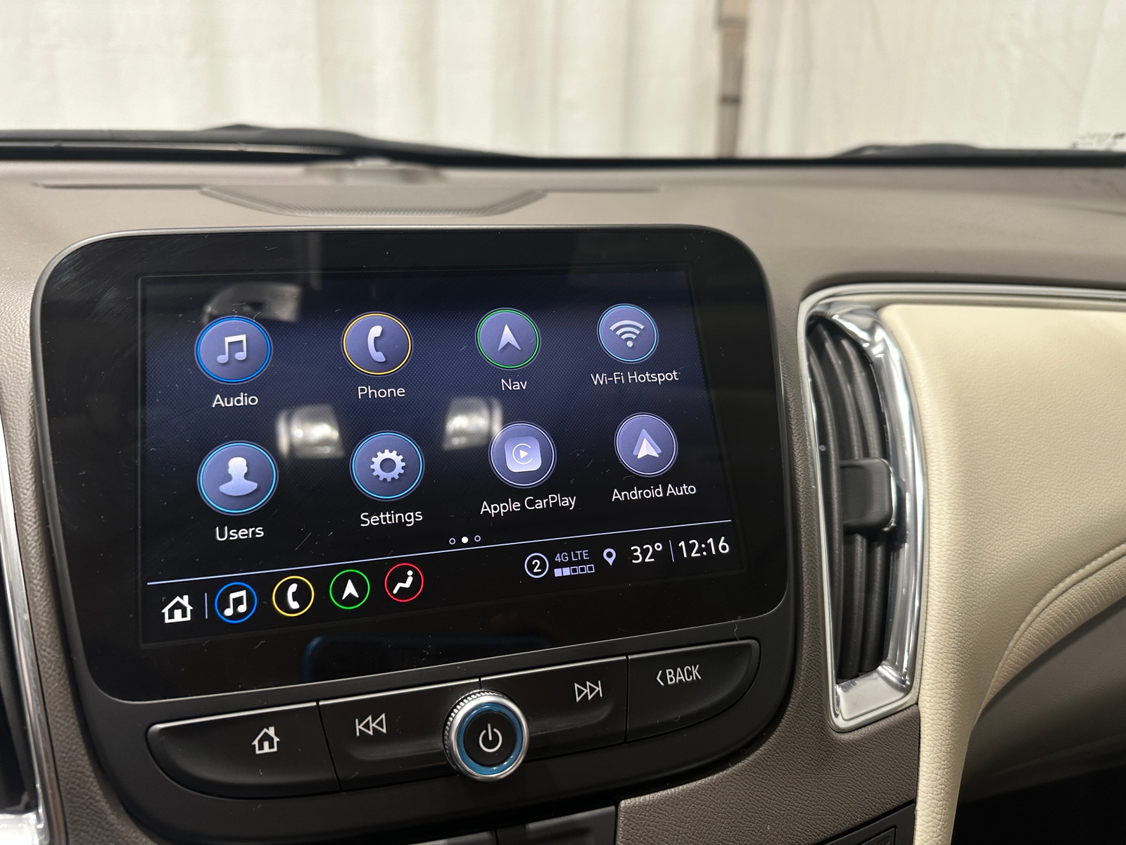 Thumbnail: 2024 Chevrolet Malibu - 3