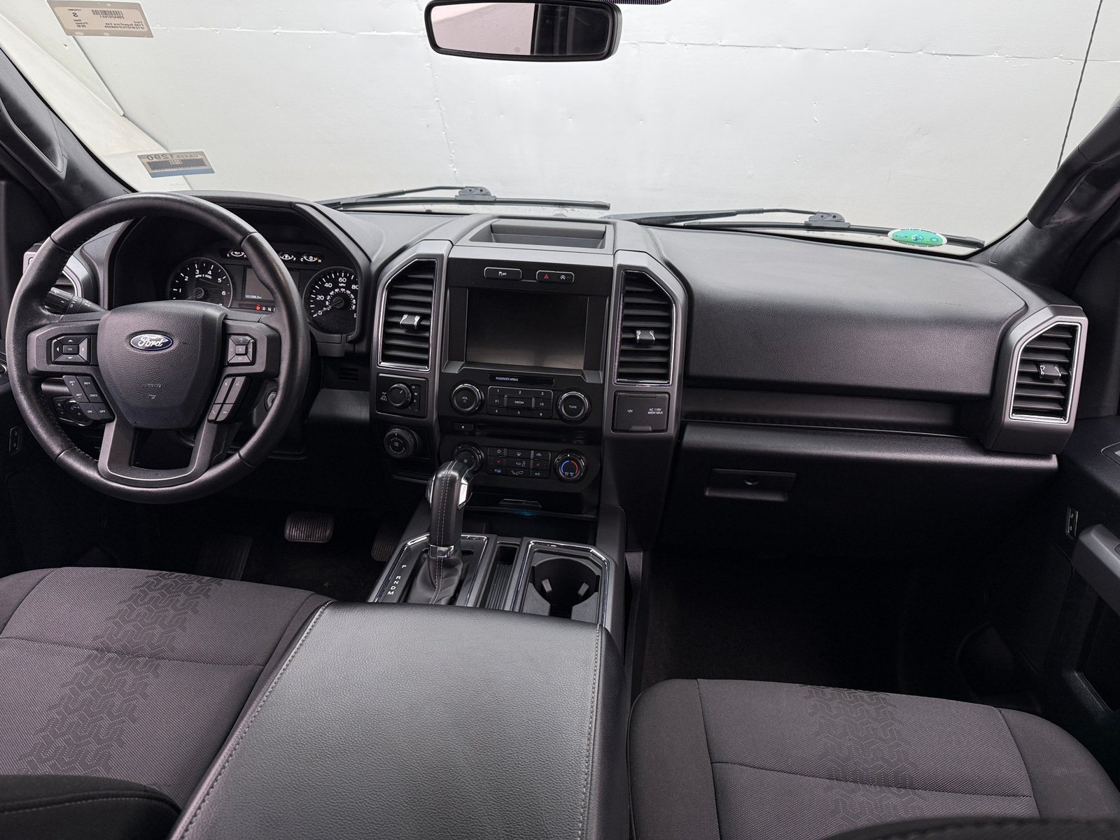 Thumbnail: 2018 Ford Econoline - 3